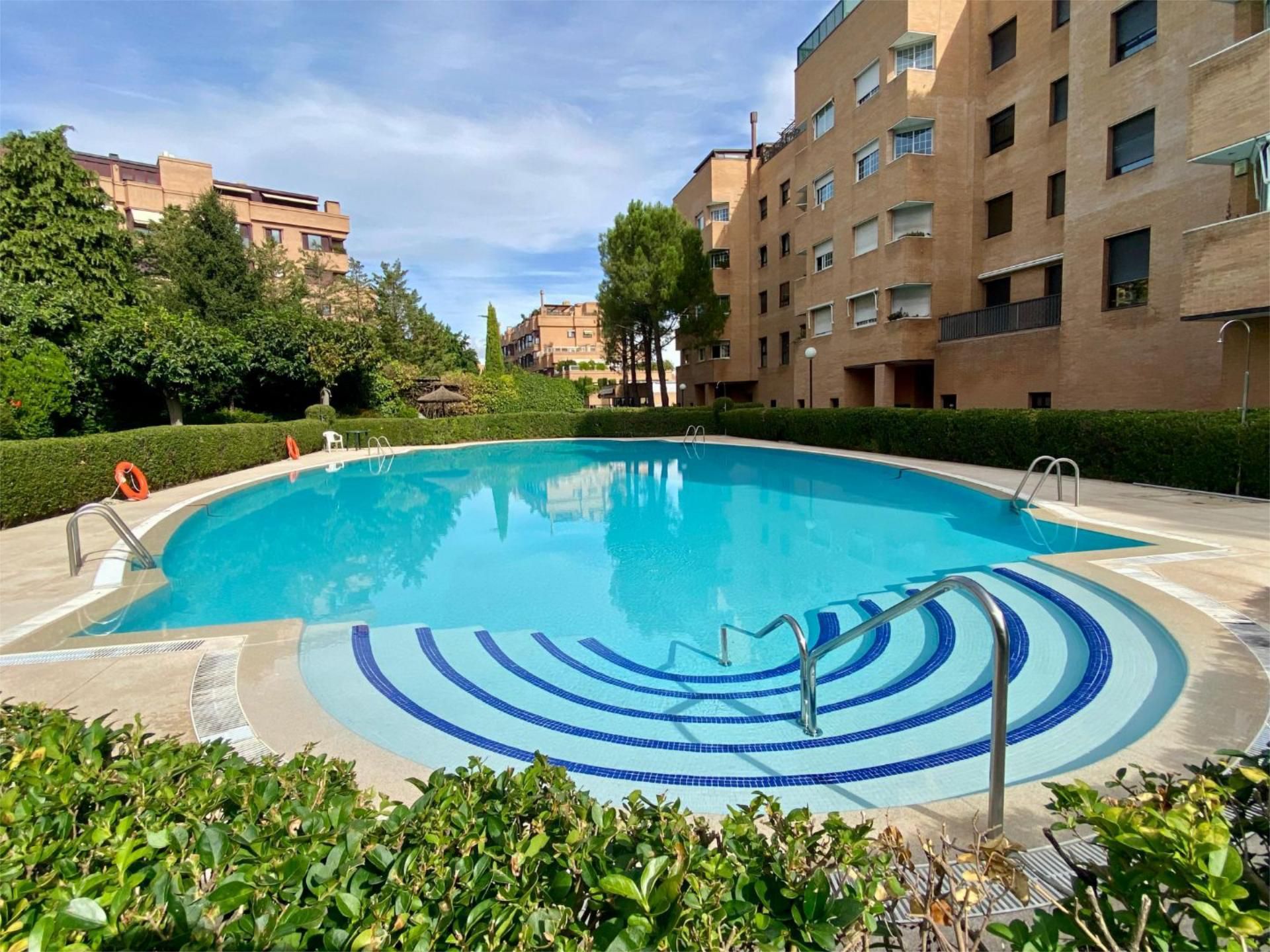 Piscina de Estudio en venta en  Madrid Capital con Aire acondicionado y Piscina