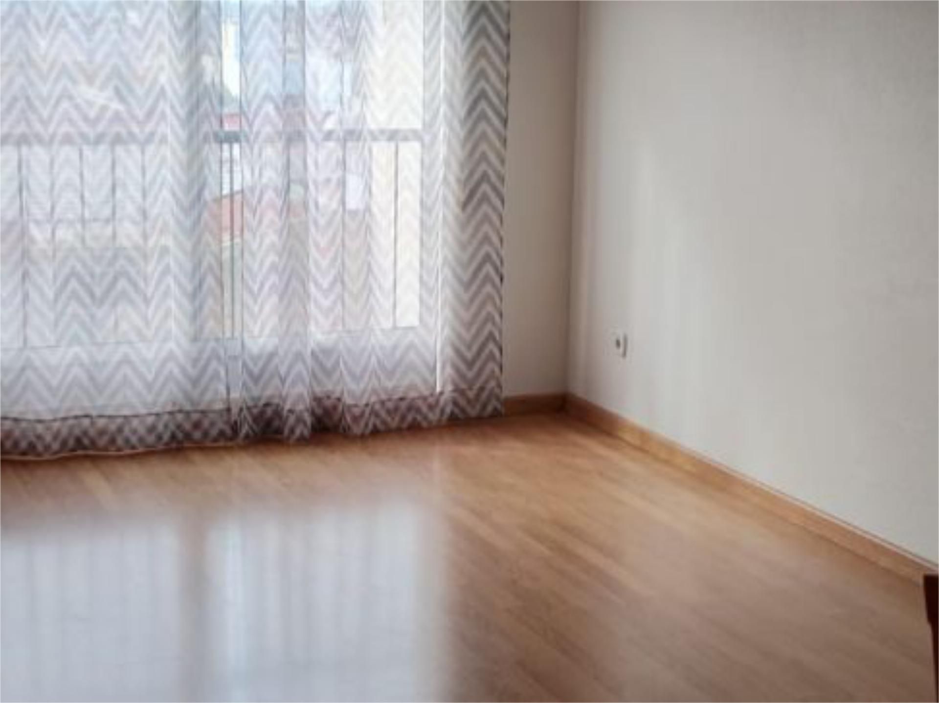 Bedroom of Flat to rent in Elche / Elx  with Heating, Parquet flooring and Furnished