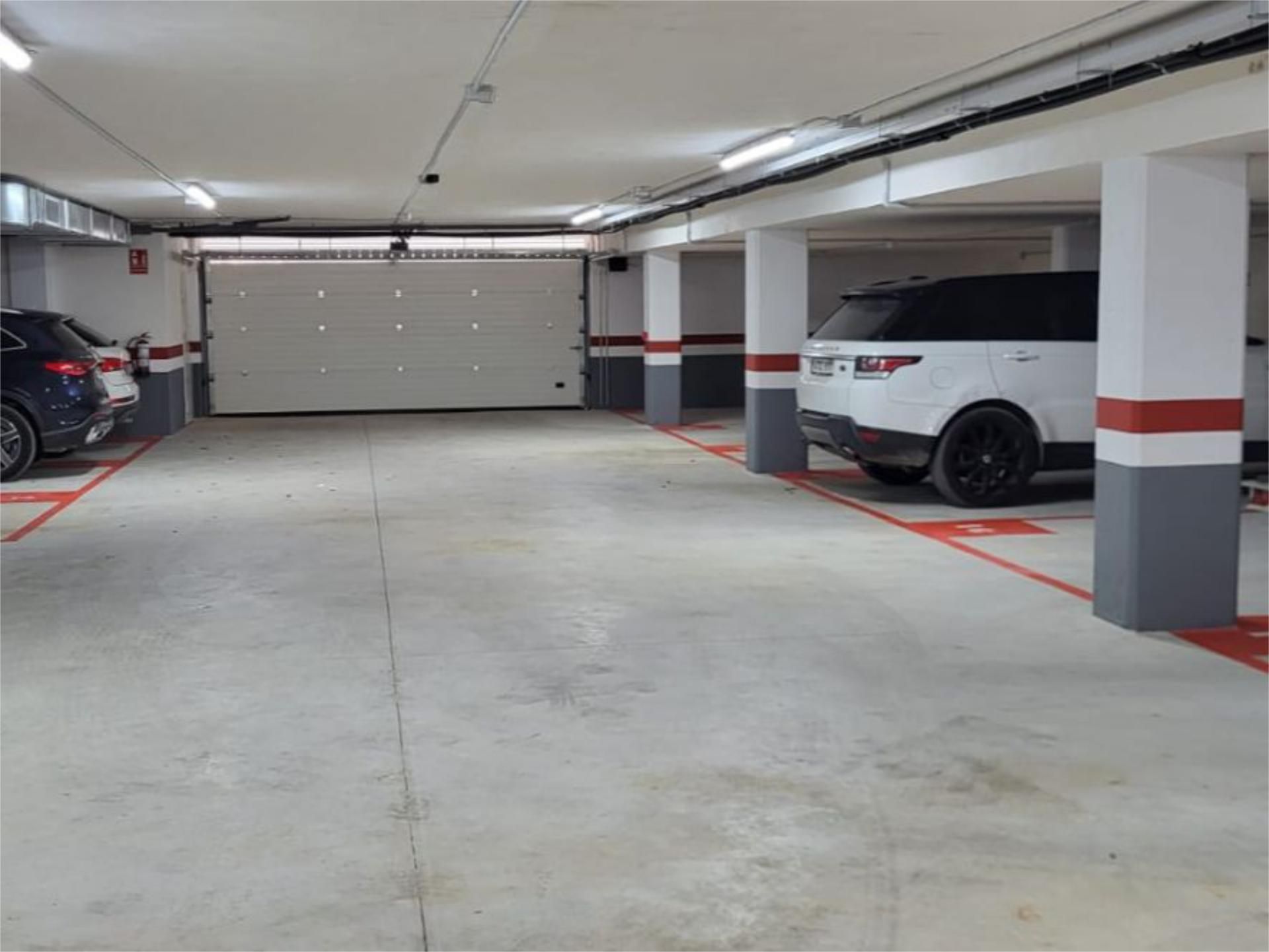Aparcament de Apartament en venda en Dénia amb Aire condicionat, Terrassa i Balcó