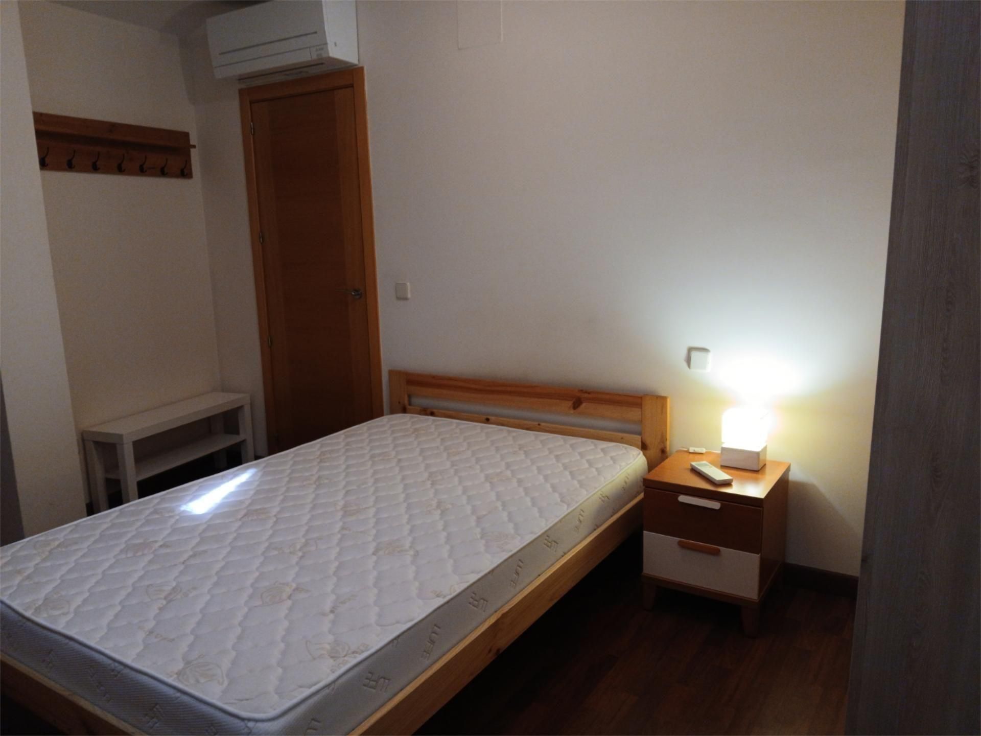 Flat to share in Calle de la Corredera Alta, 22, San Martín de Valdeiglesias Bedroom of Flat to share in San Martín de Valdeiglesias  with Air Conditioner, Heating and Parquet flooring