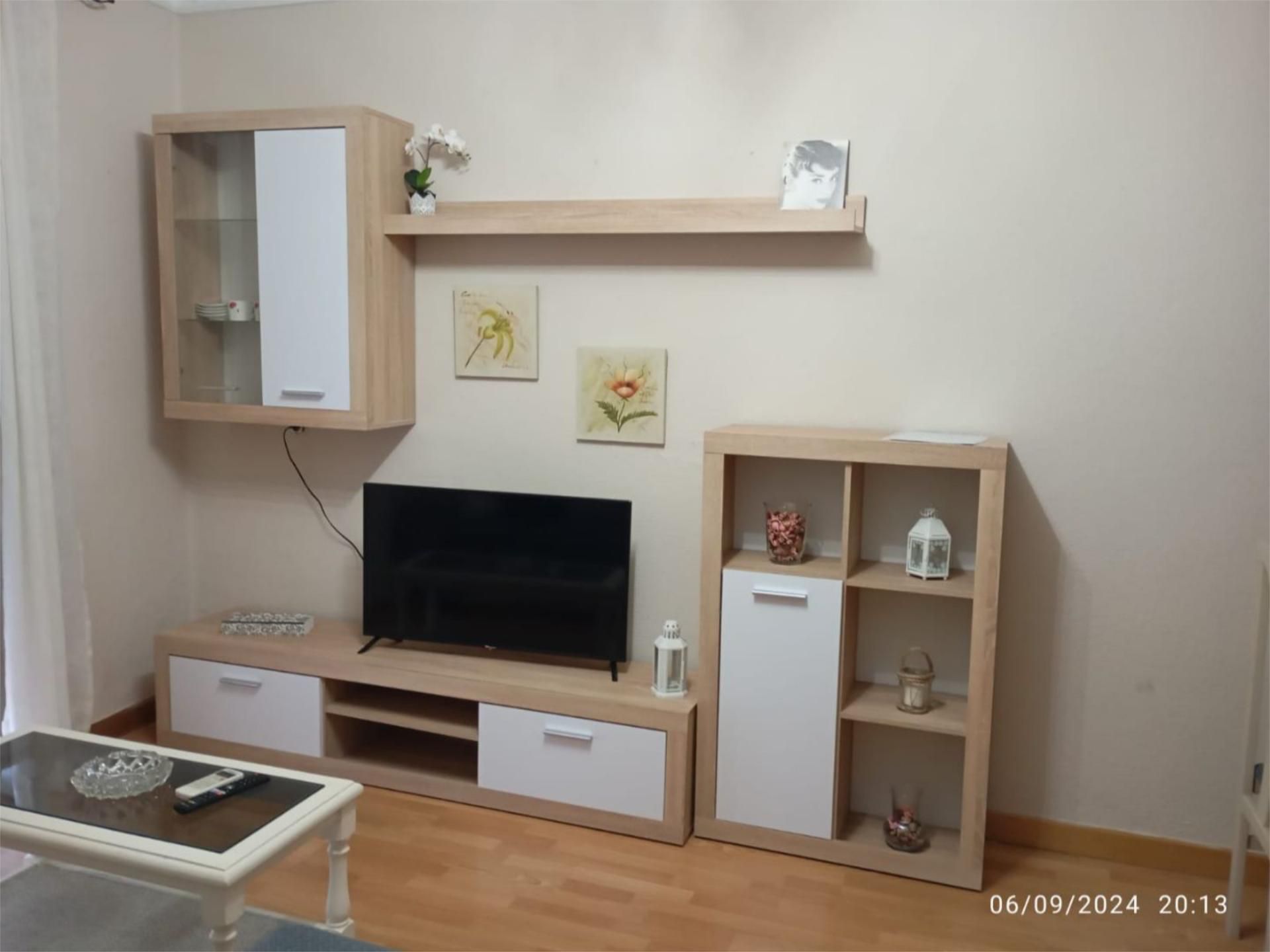 Flat to rent in Calle Santo Domingo el Viejo, 7, Centro Ciudad