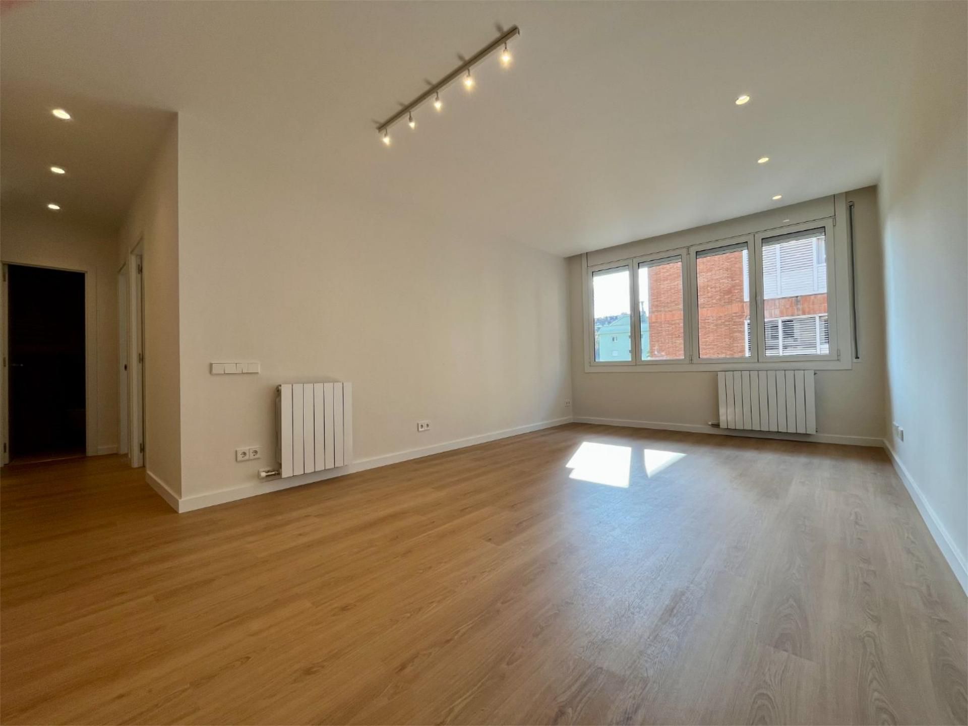 Living room of Flat for sale in  Barcelona Capital  with Air Conditioner
