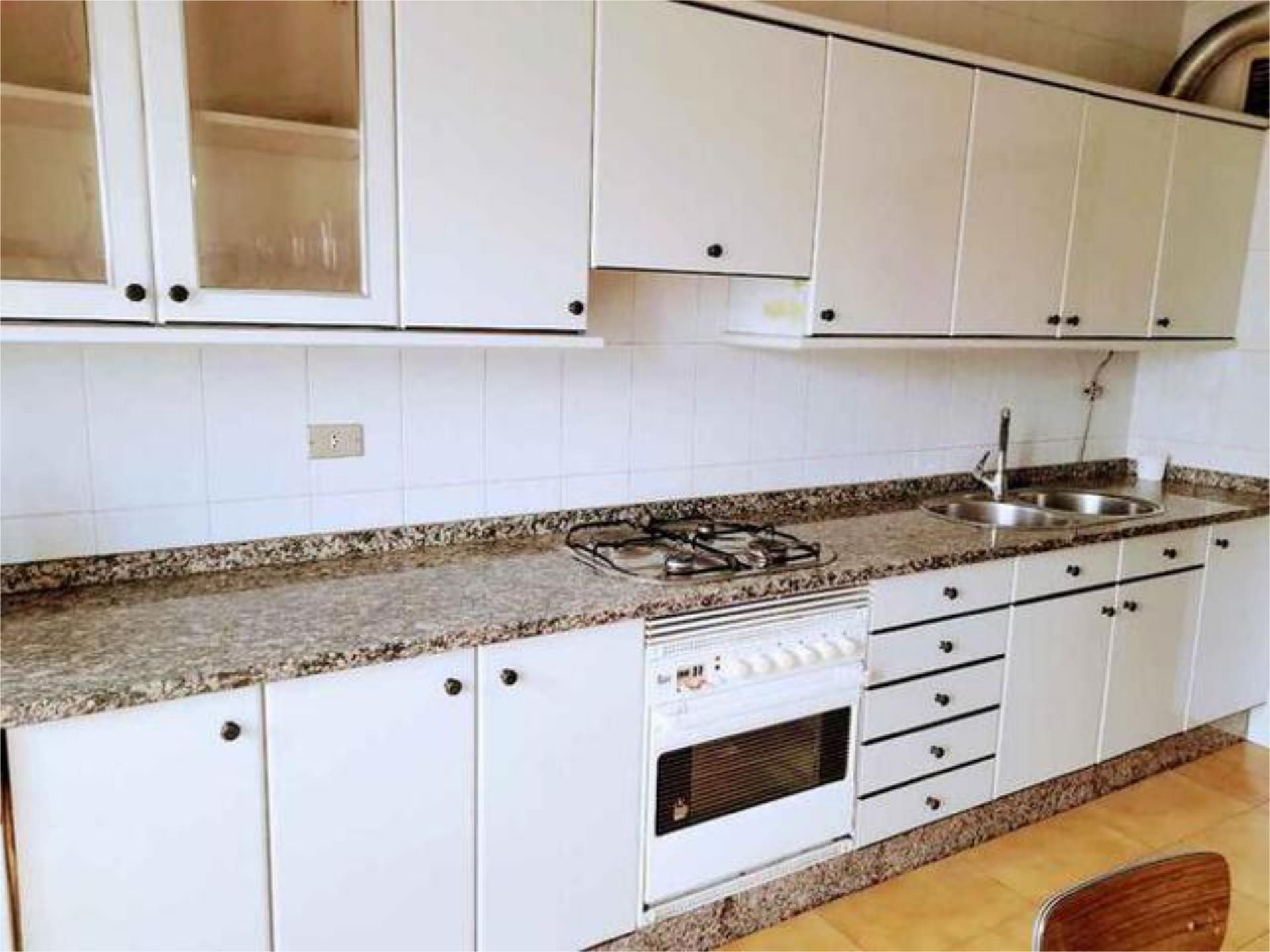 Kitchen of Flat for sale in Tui  with Terrace, Storage room and Furnished