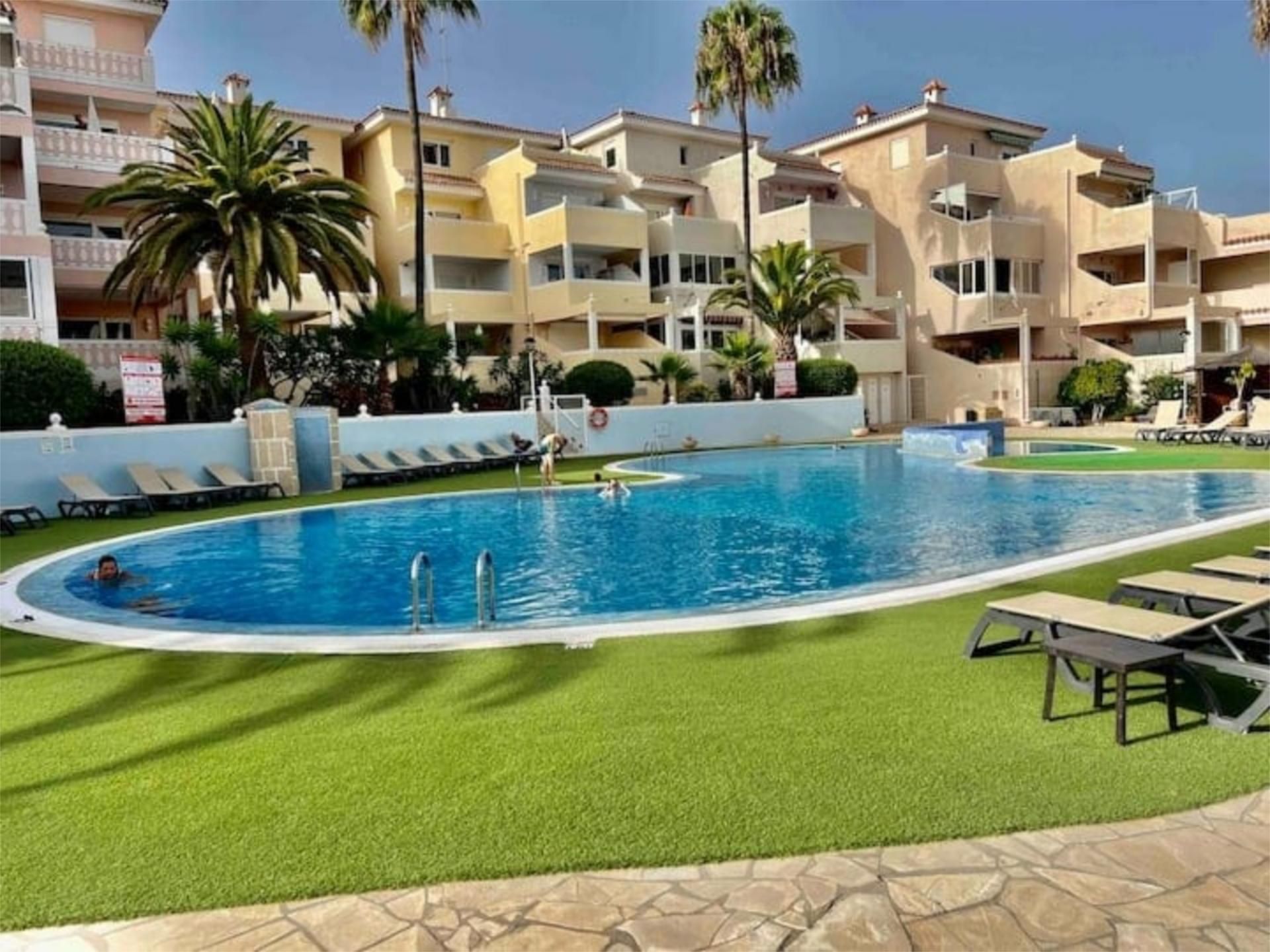 Piscina de Apartament de lloguer en Arona amb Calefacció, Jardí privat i Terrassa