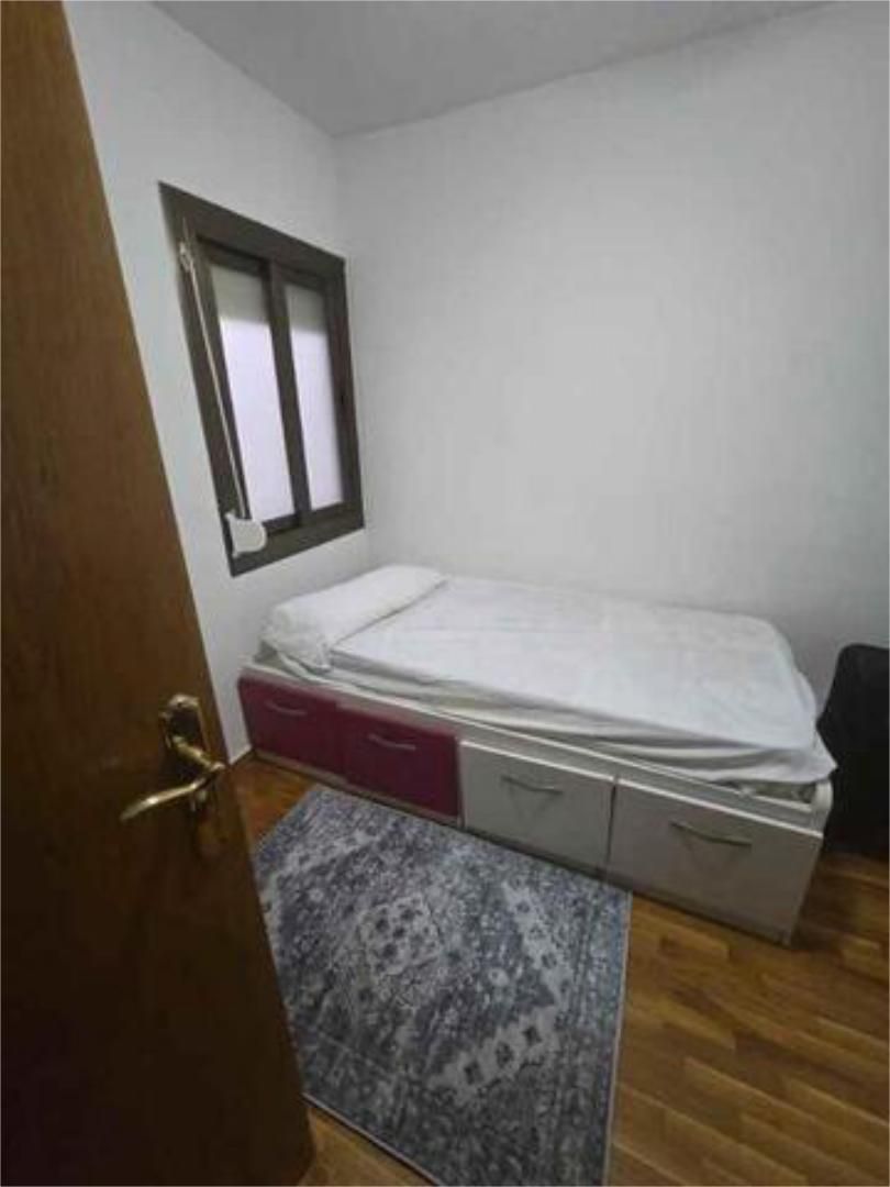 Bedroom of Flat to share in El Papiol