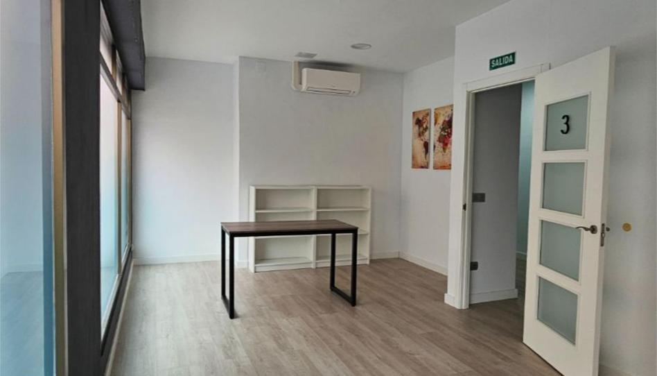 Office to rent in Calle Cervantes, 9, Valverde de la Virgen, León - image 1 Photo 1 of Office to rent in Calle Cervantes, 9, Valverde de la Virgen, León