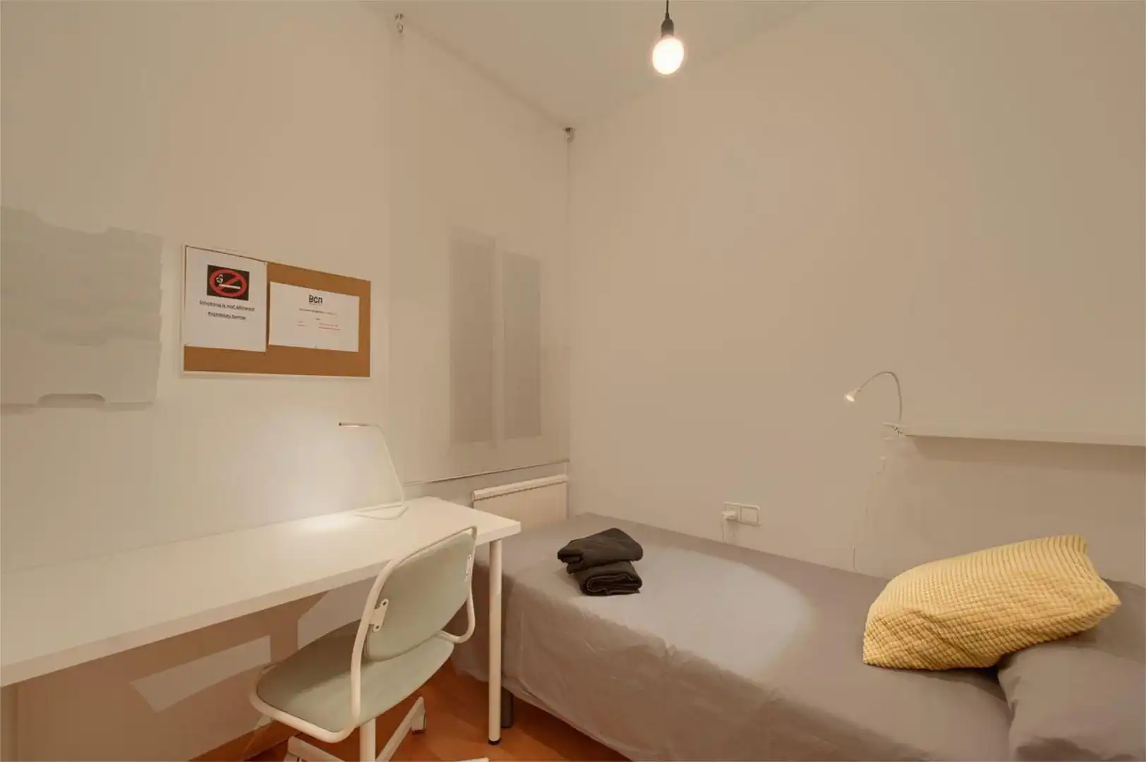 Room in Carrer de Còrsega, 52, La Nova Esquerra de l'Eixample