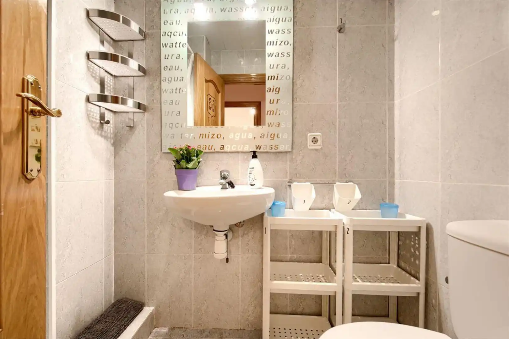 Room in Carrer de Còrsega, 52, La Nova Esquerra de l'Eixample