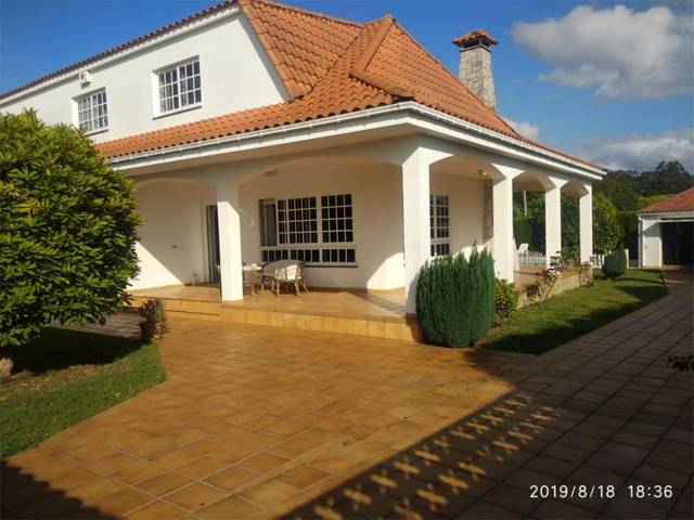 Casa-chalet en Alquiler en Estrada Barreiro Val, 20 en Cabanas