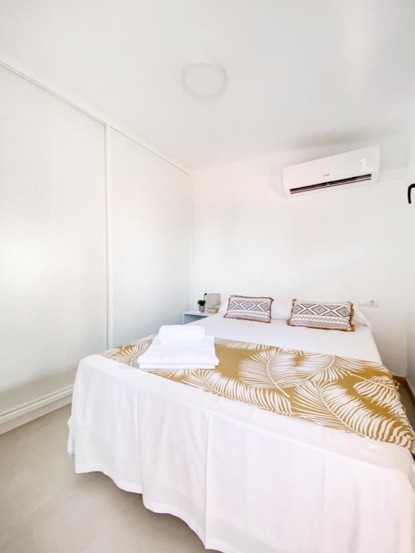 Bedroom of Flat to rent in Castelldefels  with Air Conditioner, Furnished and Oven