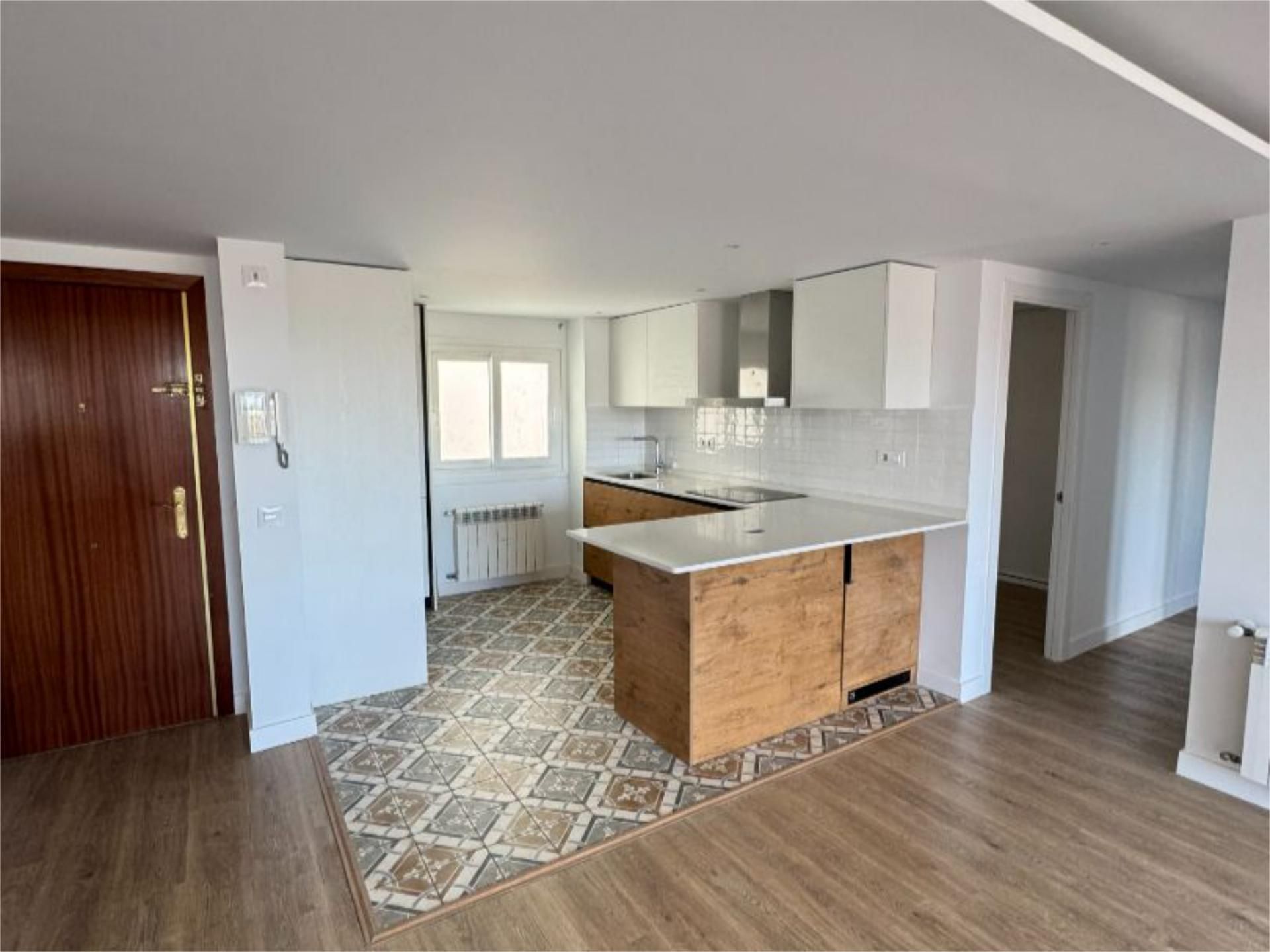 Kitchen of Flat to rent in  Madrid Capital  with Air Conditioner, Heating and Private garden