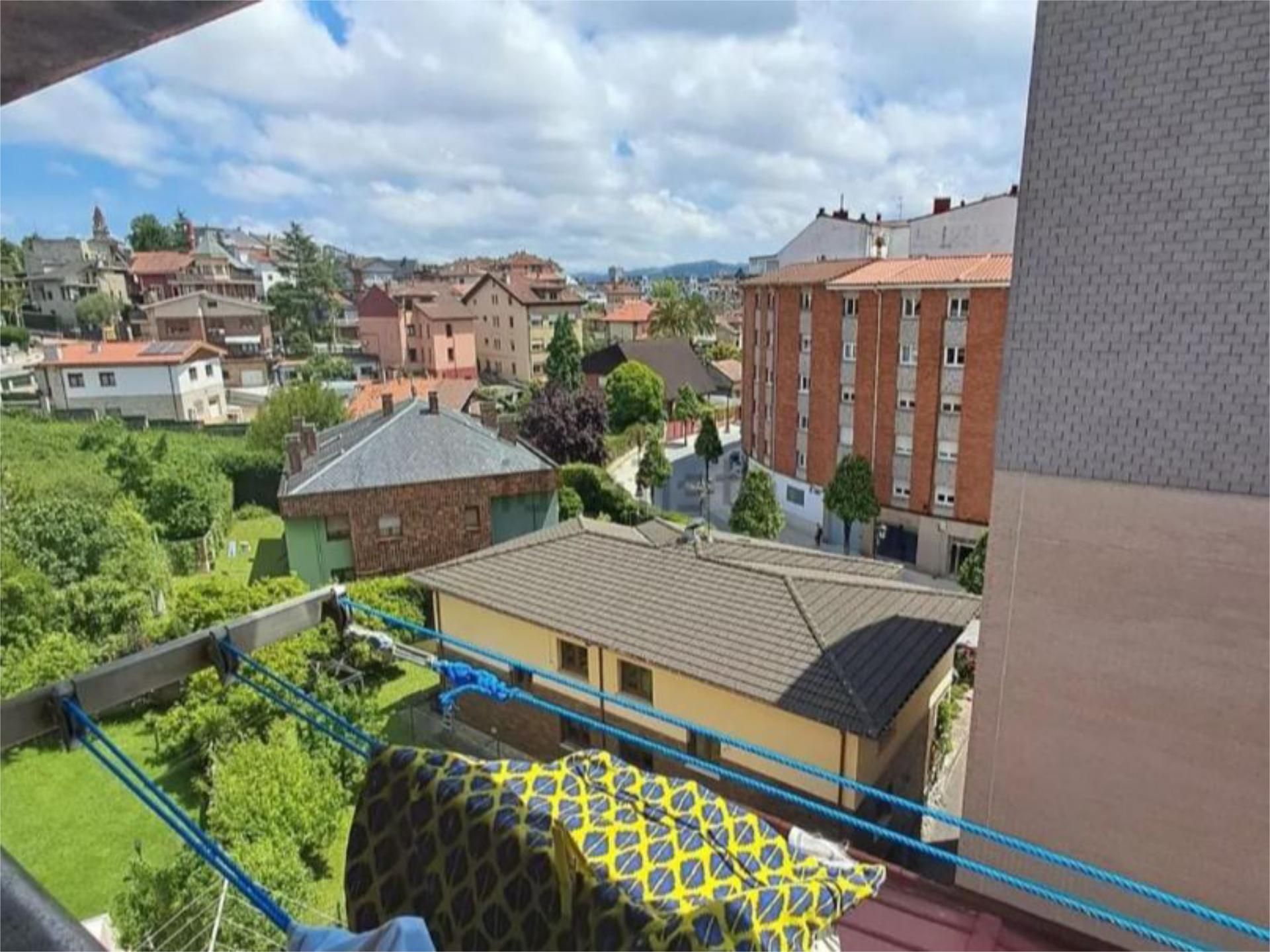 Flat for sale in Calle Francisco Cambo, 16, Vallobín Exterior view of Flat for sale in Oviedo