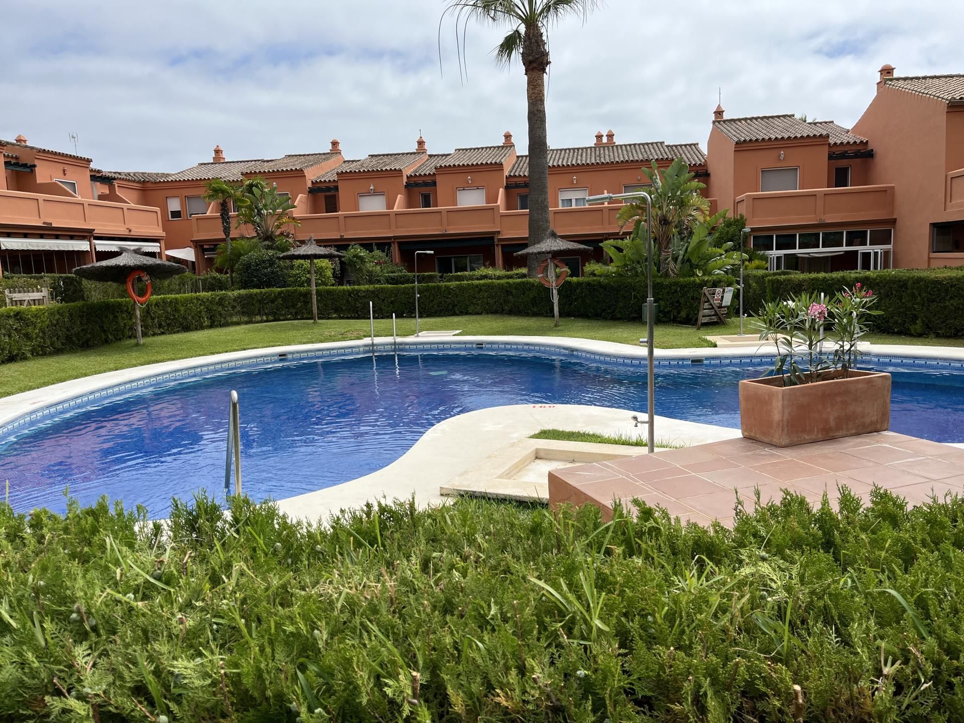 Jardí de Pis en venda en Chiclana de la Frontera amb Aire condicionat, Terrassa i Piscina