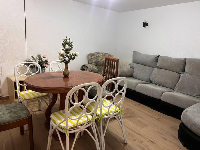 Casa-chalet en Alquiler en Calle Alta, 12 en Calatorao