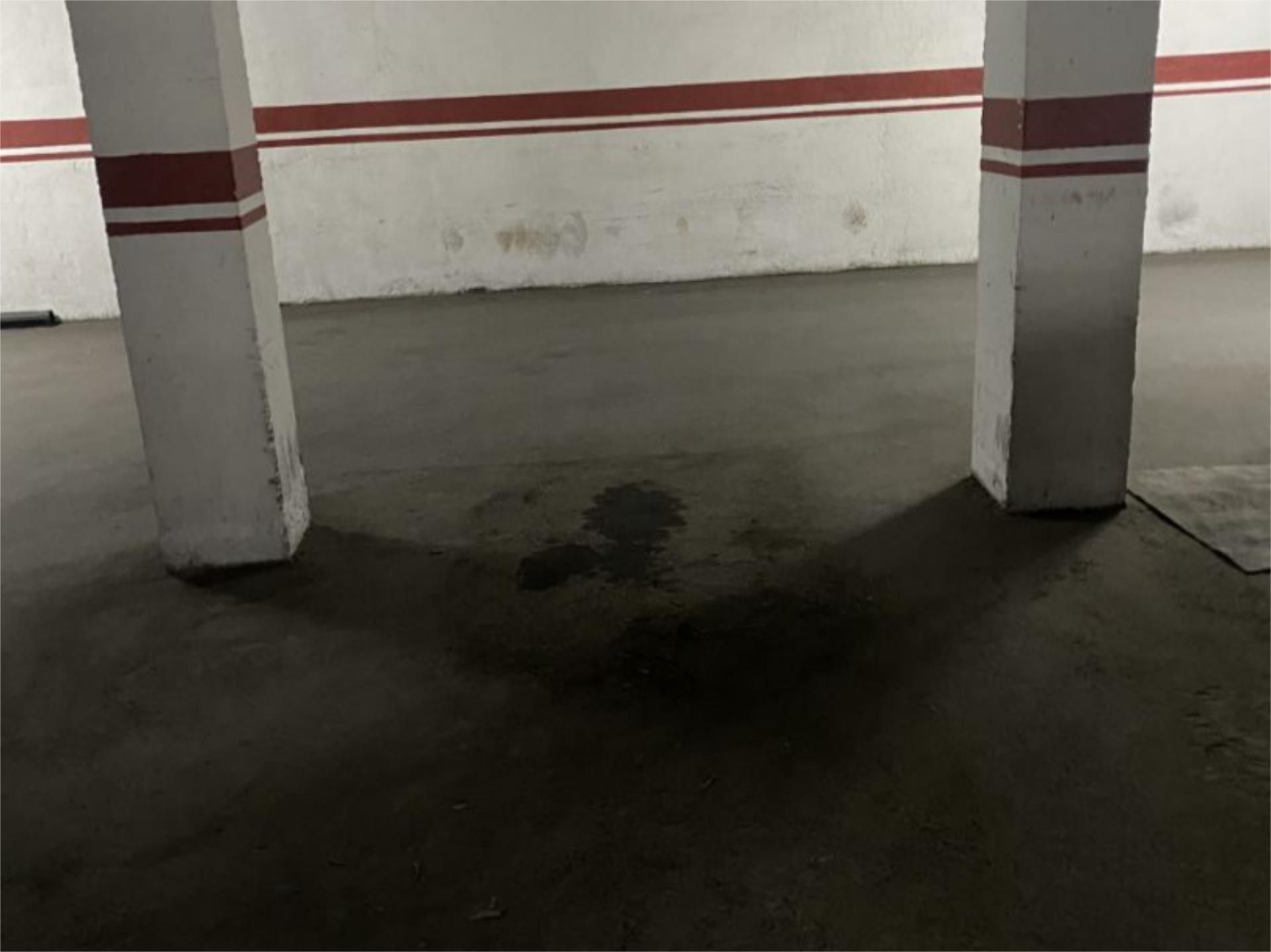 Garaje de alquiler en  Jaén Capital