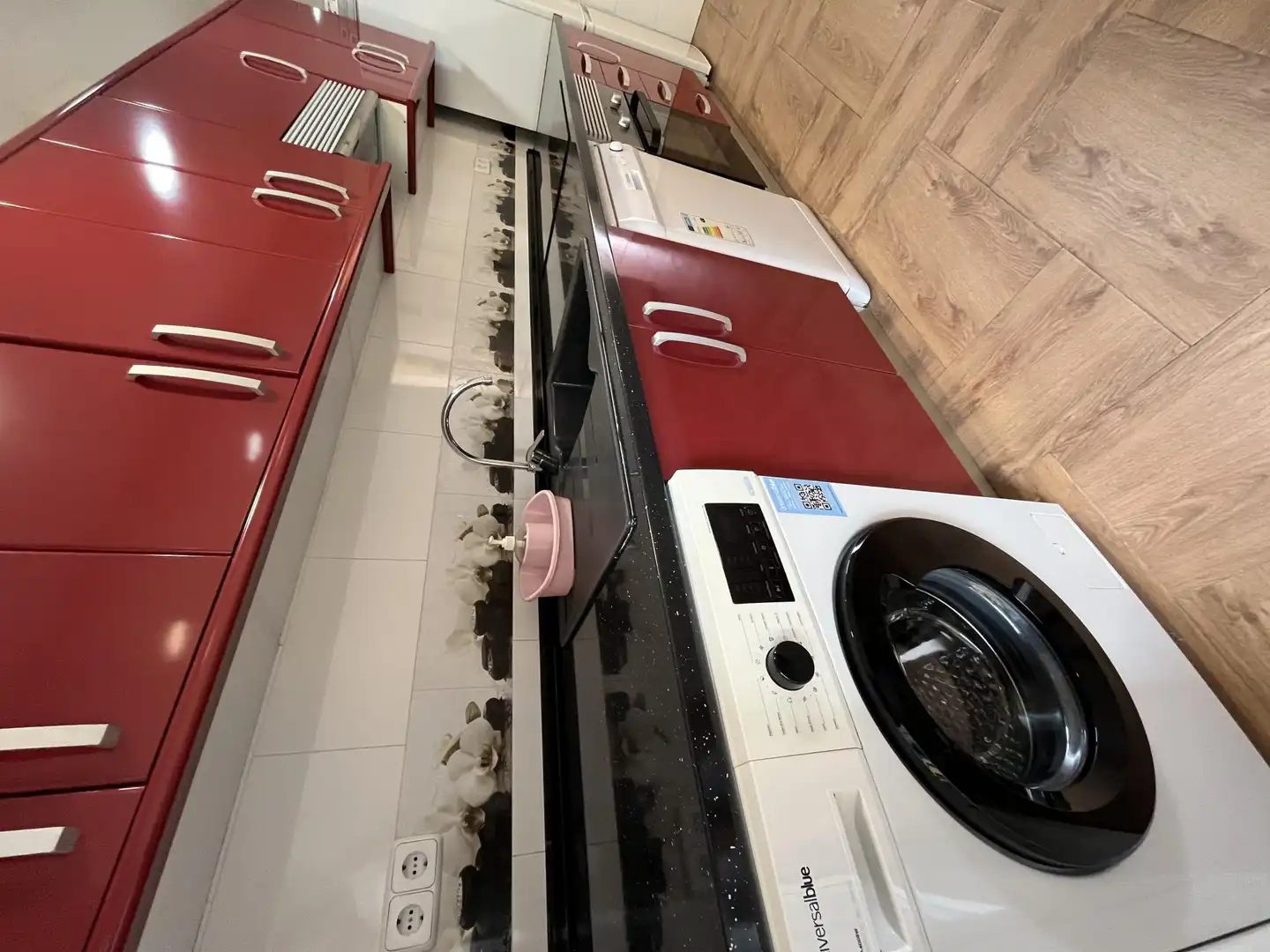 Casa o xalet en venda a Calle Málaga, 36, Calalberche Cuina de Casa o xalet en venda en Santa Cruz del Retamar amb Terrassa, Piscina i Balcó