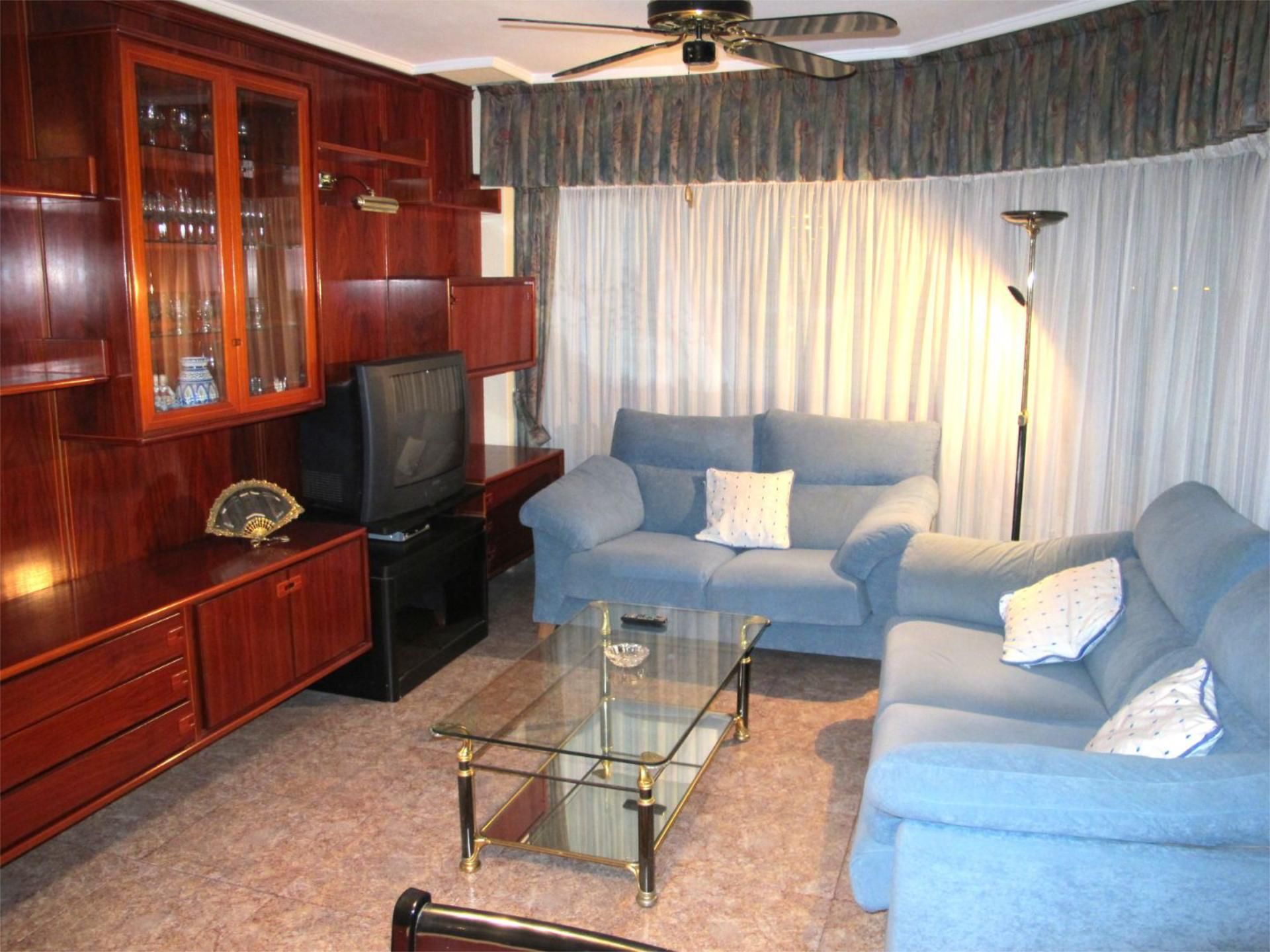 Living room of Flat for sale in Alicante / Alacant  with Air Conditioner and Balcony