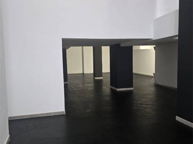 Local comercial en Alquiler en Calle Eulogio Fernández Barros, 10 en Muriedas