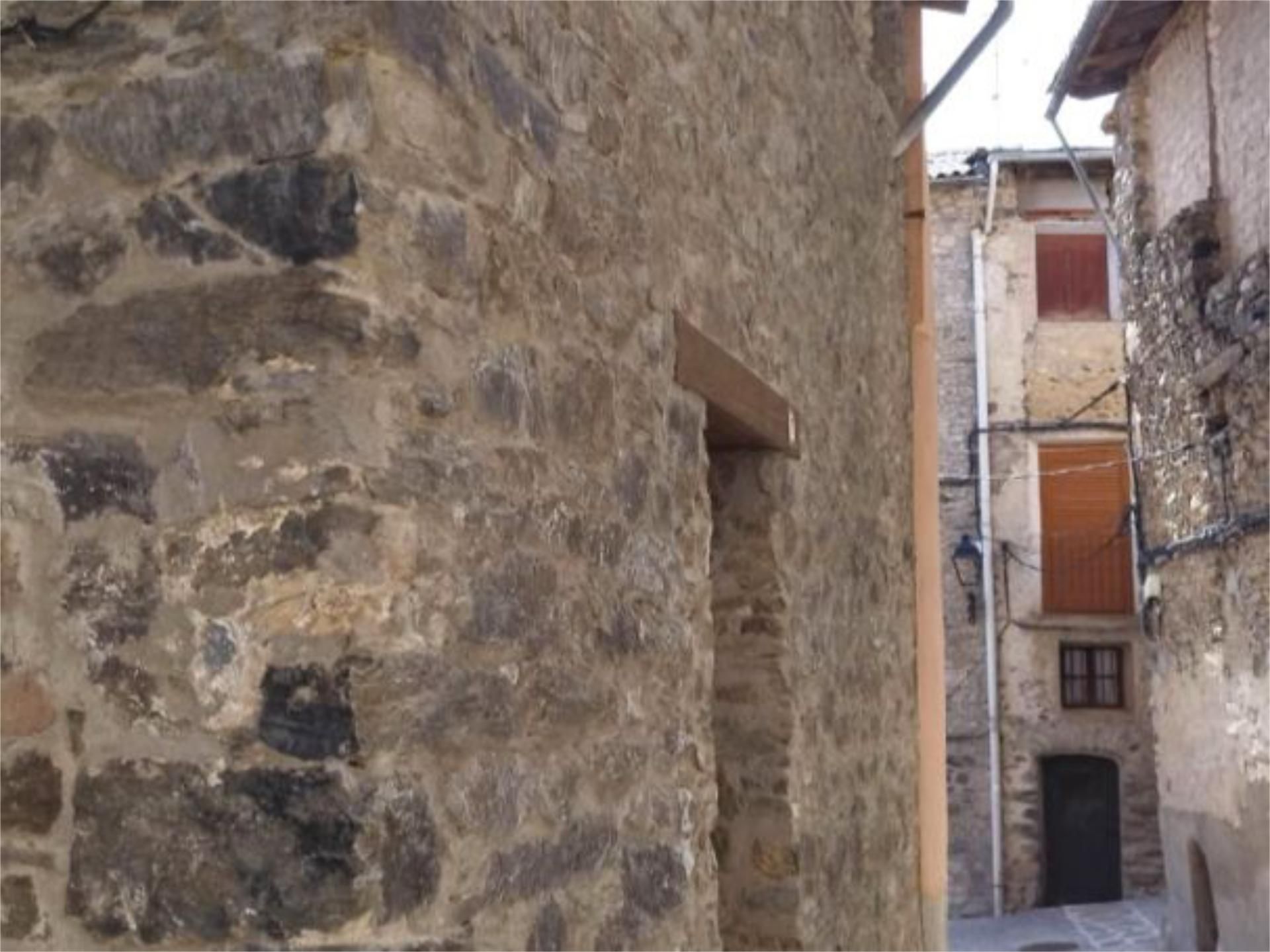 Vista exterior de Casa adosada en venda en Ribera d'Urgellet amb Calefacció, Parquet i Moblat