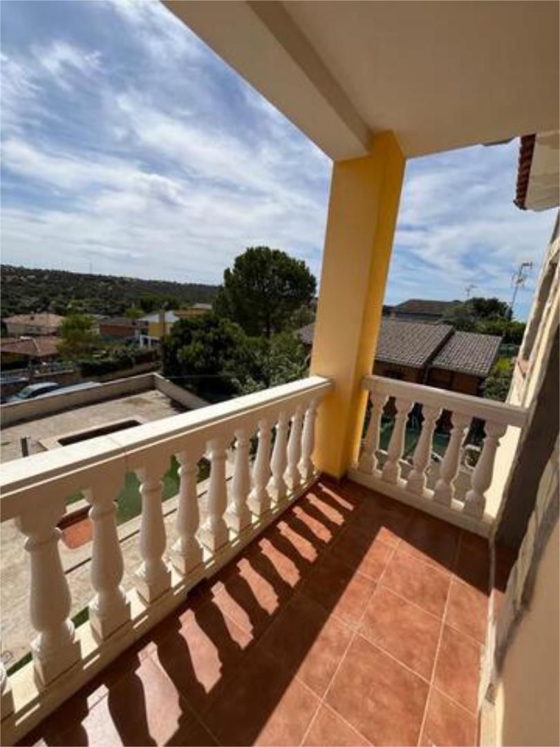 Terrassa de Casa adosada en venda en Santa Cruz del Retamar amb Calefacció, Jardí privat i Terrassa