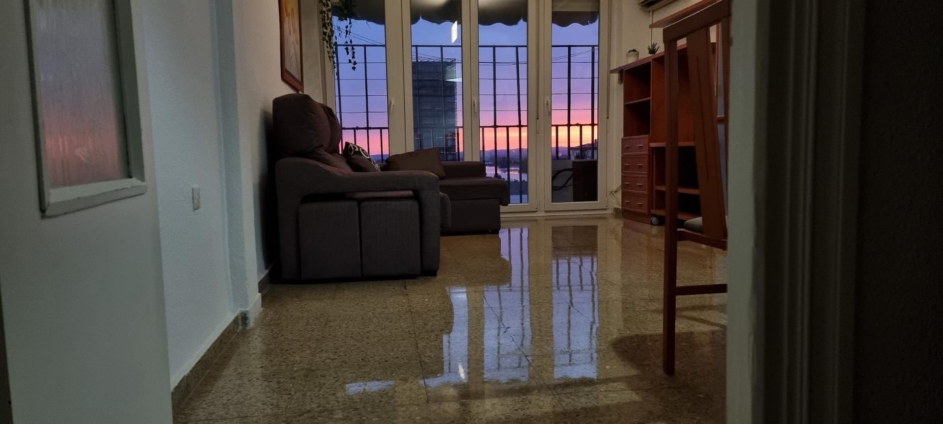 Flat to rent in Calle Doctor Camacho, Valdepasillas - La Paz - Huerta Rosales