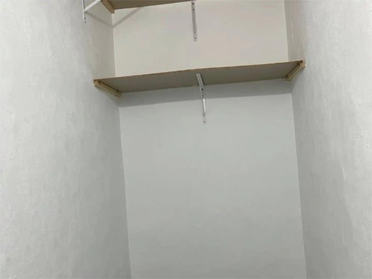 Schlafzimmer von Lagerraum zum Verkauf in Córdoba