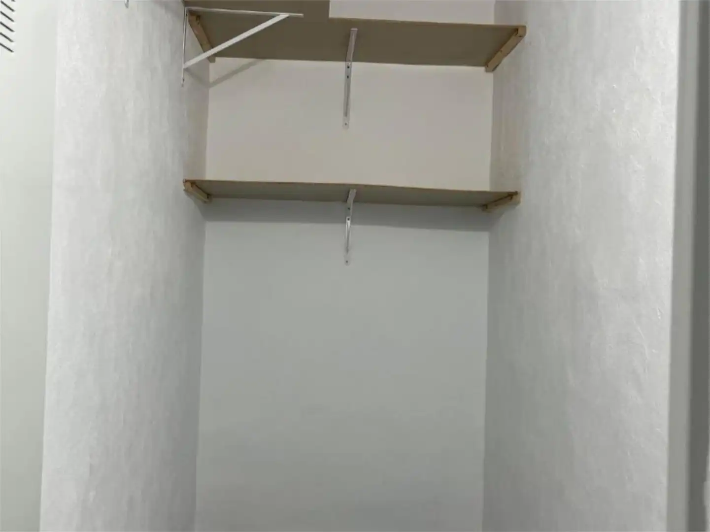 Schlafzimmer von Lagerraum zum Verkauf in Córdoba