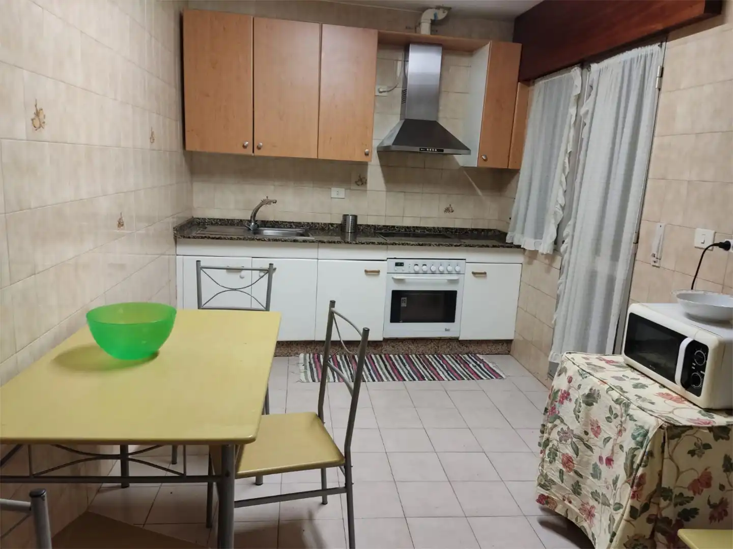 Zimmer in Rúa Francisco Asorey, 13, O Burgo - Campus Universitario Zimmer in Rúa Francisco Asorey, 13, O Burgo - Campus Universitario