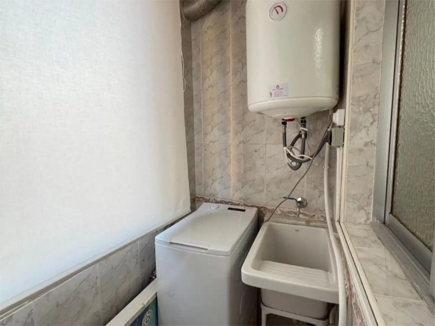 Zimmer in Calle Miguel Rúa, Barrio Alto - San Félix Badezimmer von Wohnung zur untervermieten in Almería mit Terrasse und Möbliert