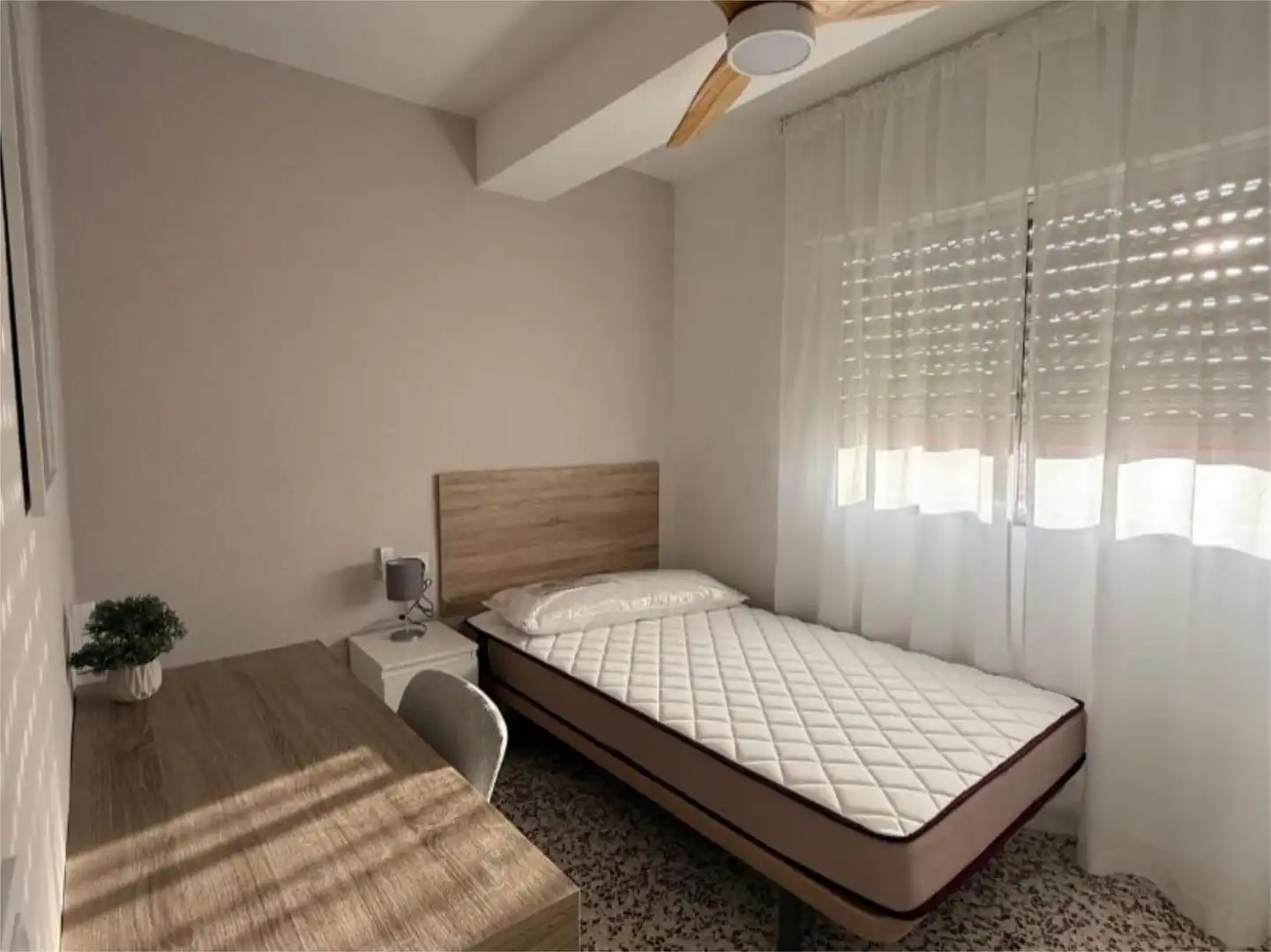 Zimmer in Calle Miguel Rúa, Barrio Alto - San Félix Schlafzimmer von Wohnung zur untervermieten in Almería mit Terrasse und Möbliert