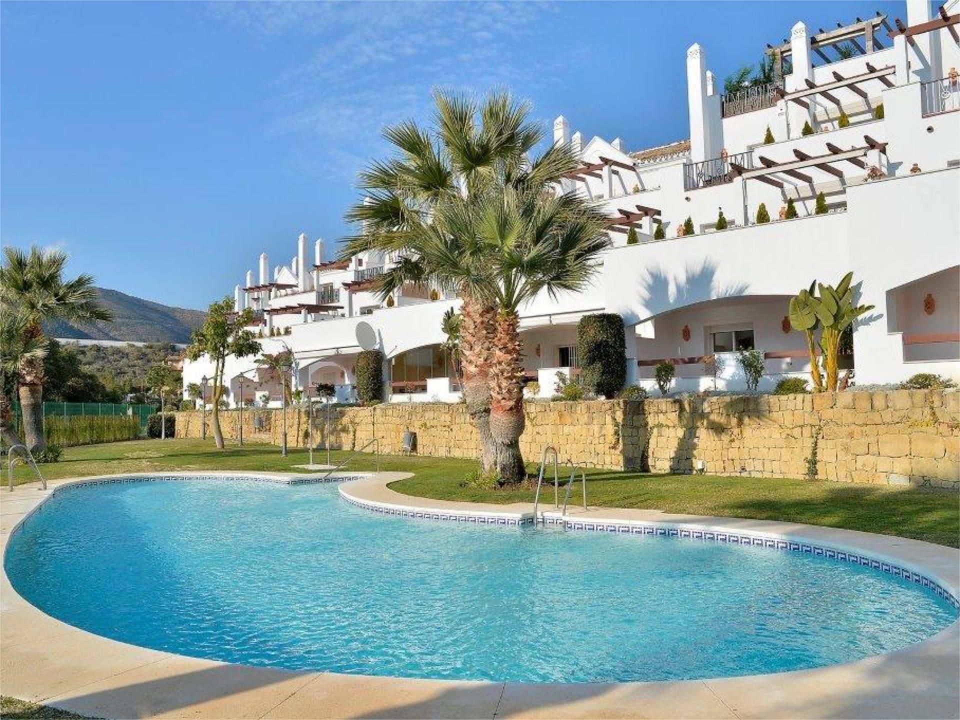 Exterior view of Apartment to rent in Marbella  with Air Conditioner, Heating and Private garden