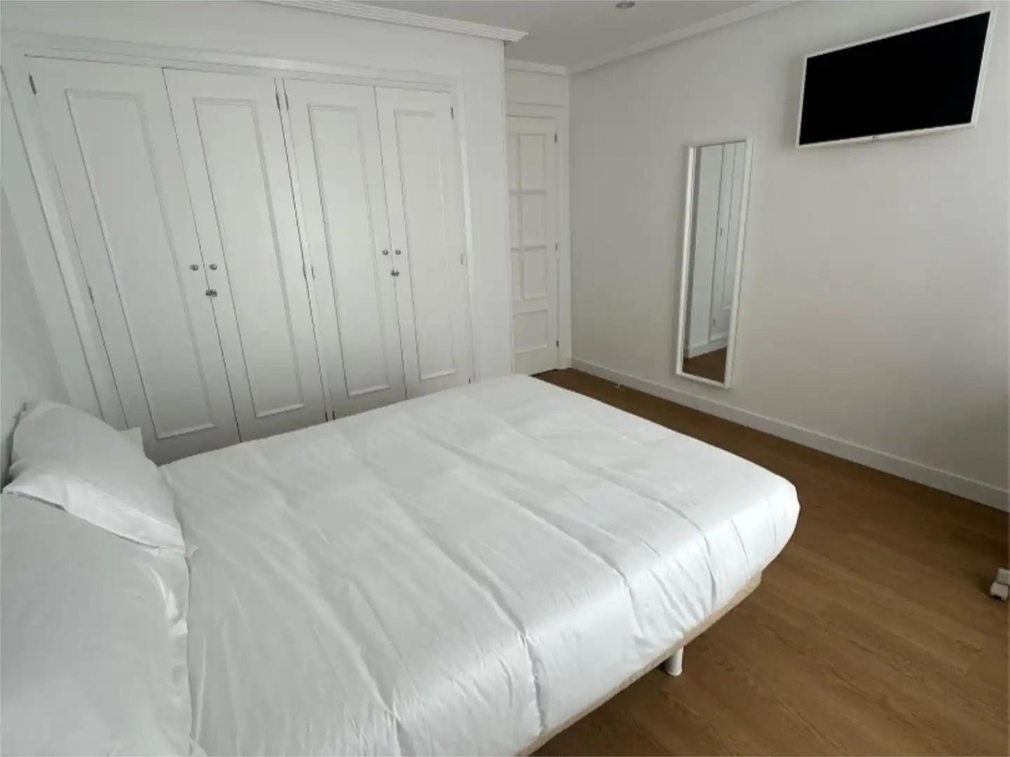 Zimmer in Calle Augusto Junquera, 10, Ciudad Naranco - Prados de La Fuente