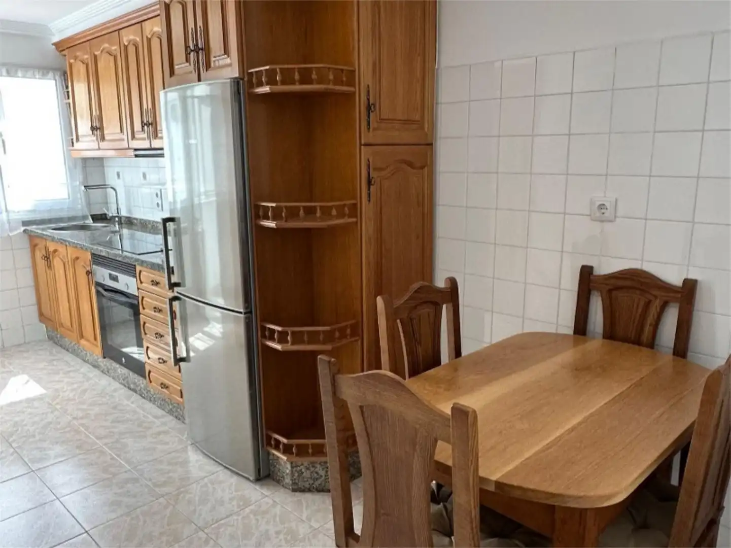 Zimmer in Calle Augusto Junquera, 10, Ciudad Naranco - Prados de La Fuente