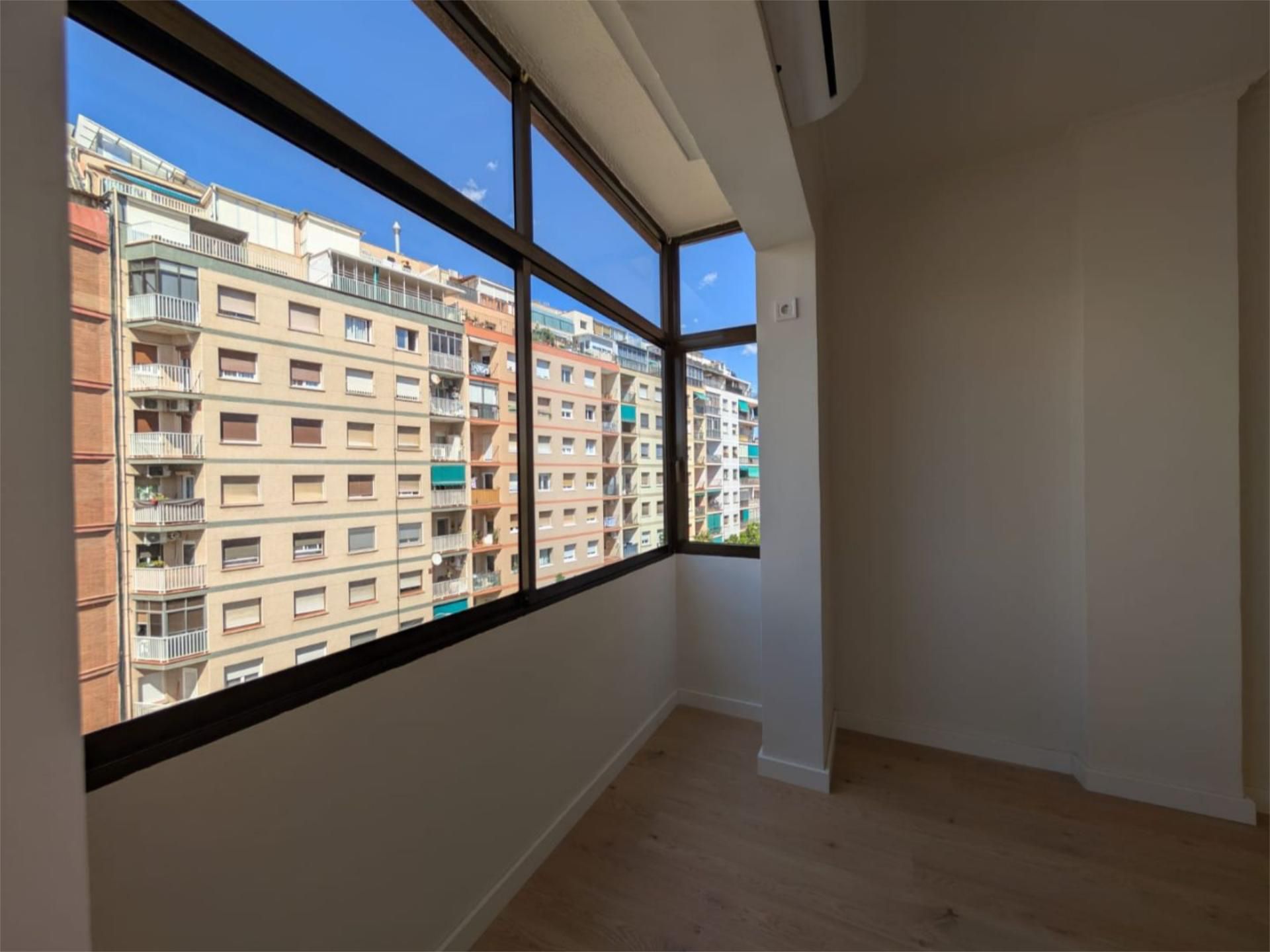 Piso en venta en Avinguda de Josep Tarradellas I Joan, 139, Sant Josep