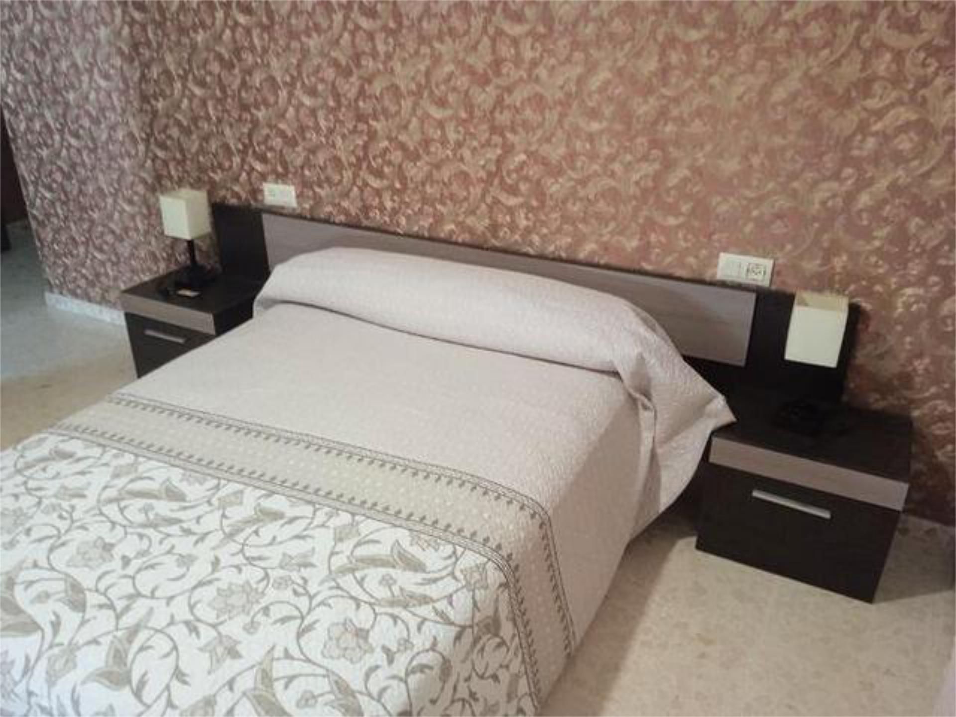 Bedroom of Flat to rent in Lopera  with Terrace and Furnished