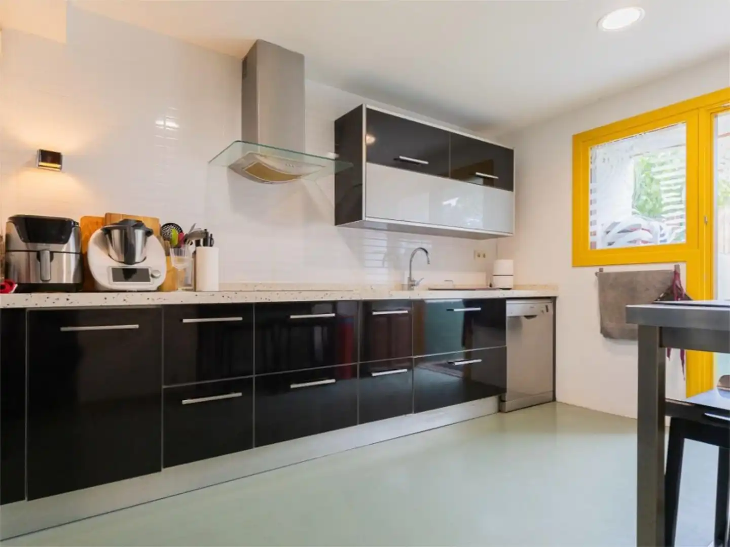 Casa adosada en venta en Goitioltza Auzoa, 10, Lezama Cocina de Casa adosada en venta en Lezama con Balcón