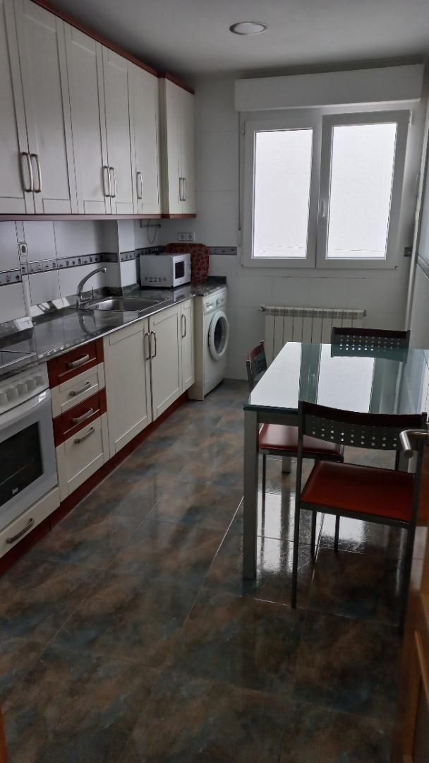 Kitchen of Flat to rent in Torrelavega   with Heating, Parquet flooring and Furnished