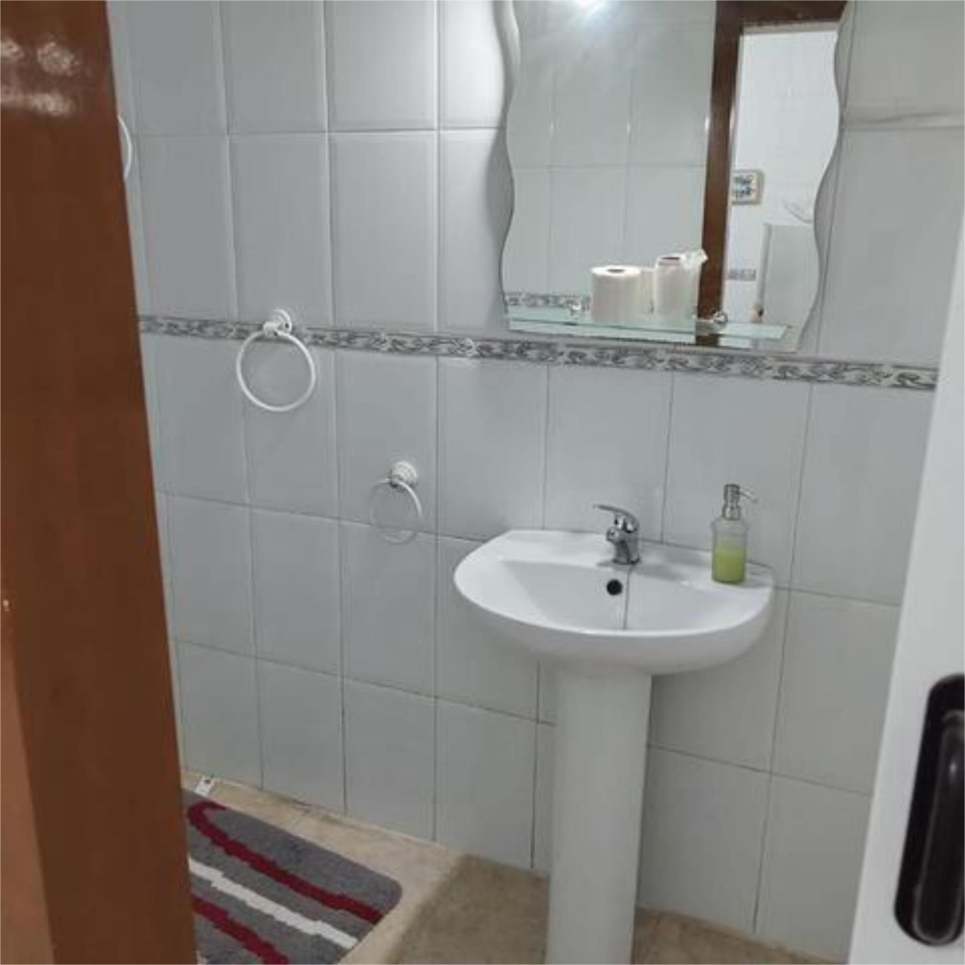 Bathroom of Flat to rent in Chiclana de la Frontera