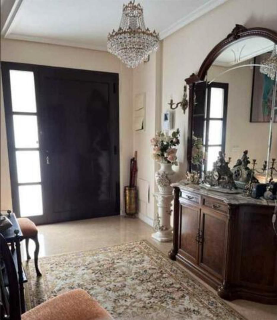 Casa adosada en venta en Ciudad Real Capital con Calefacción, Jardín privado y Terraza