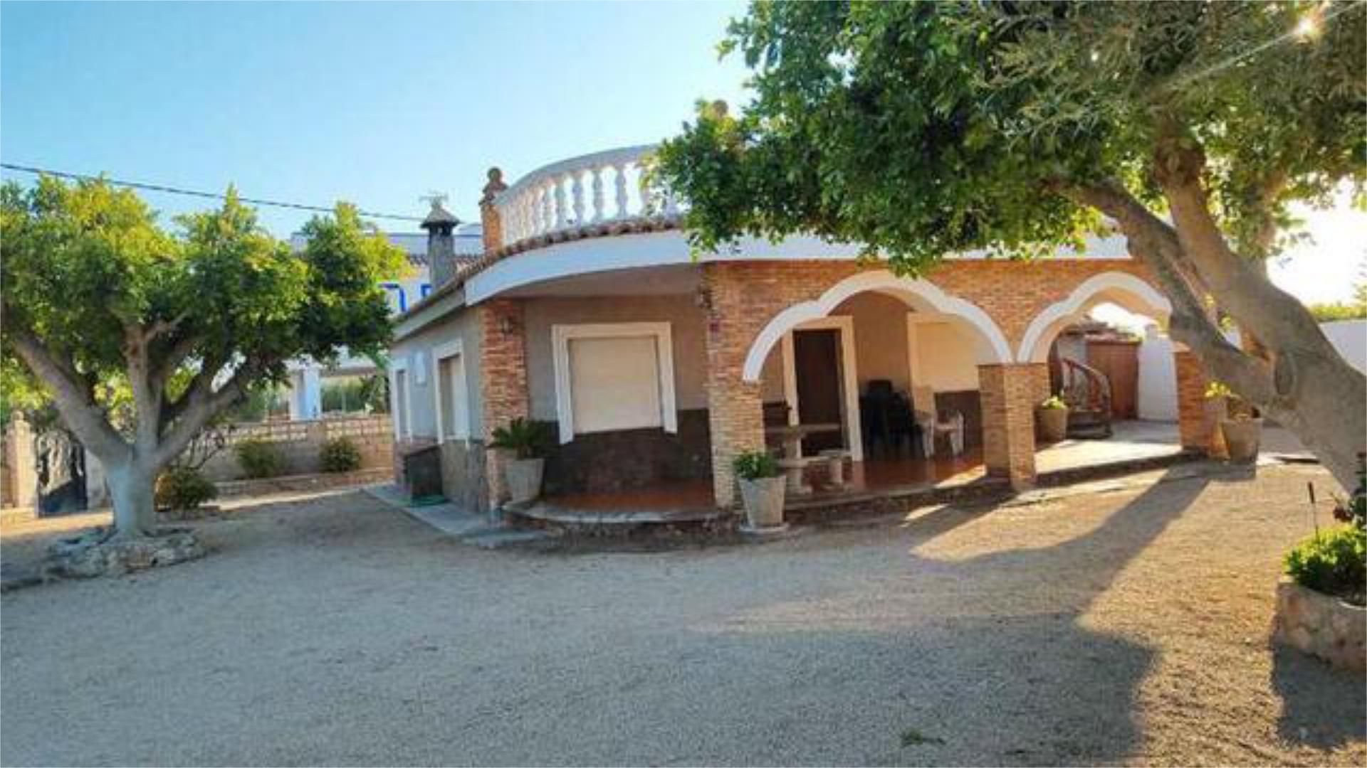 Vista exterior de Casa adosada de lloguer en Cullera amb Terrassa i Piscina