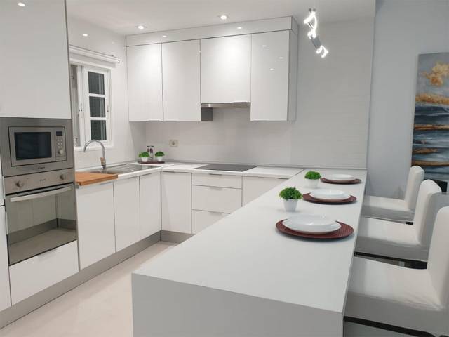 Apartamento en Alquiler en Calle Baleares, 10 en Torviscas Centro y Alto