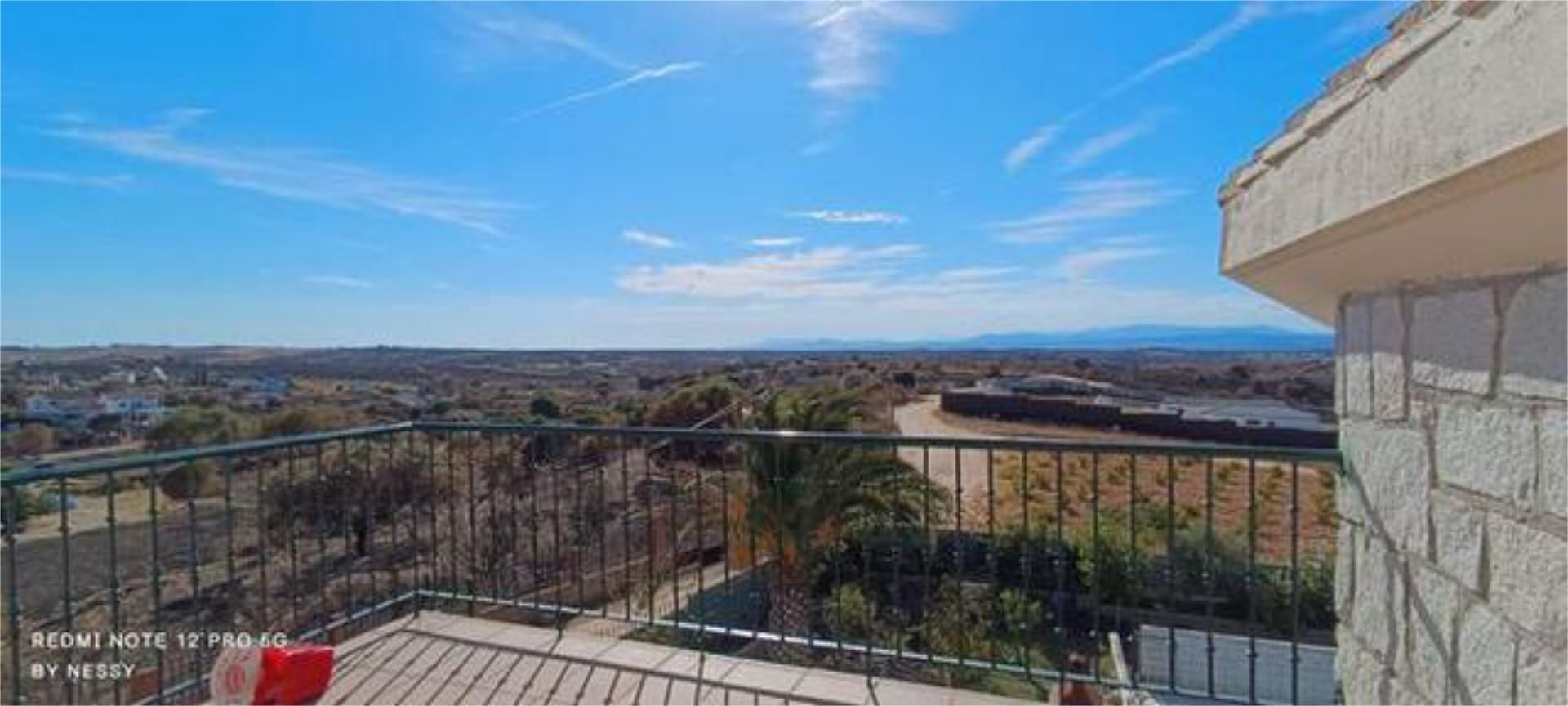 Vista exterior de Casa adosada de lloguer en Casarrubios del Monte amb Jardí privat i Terrassa