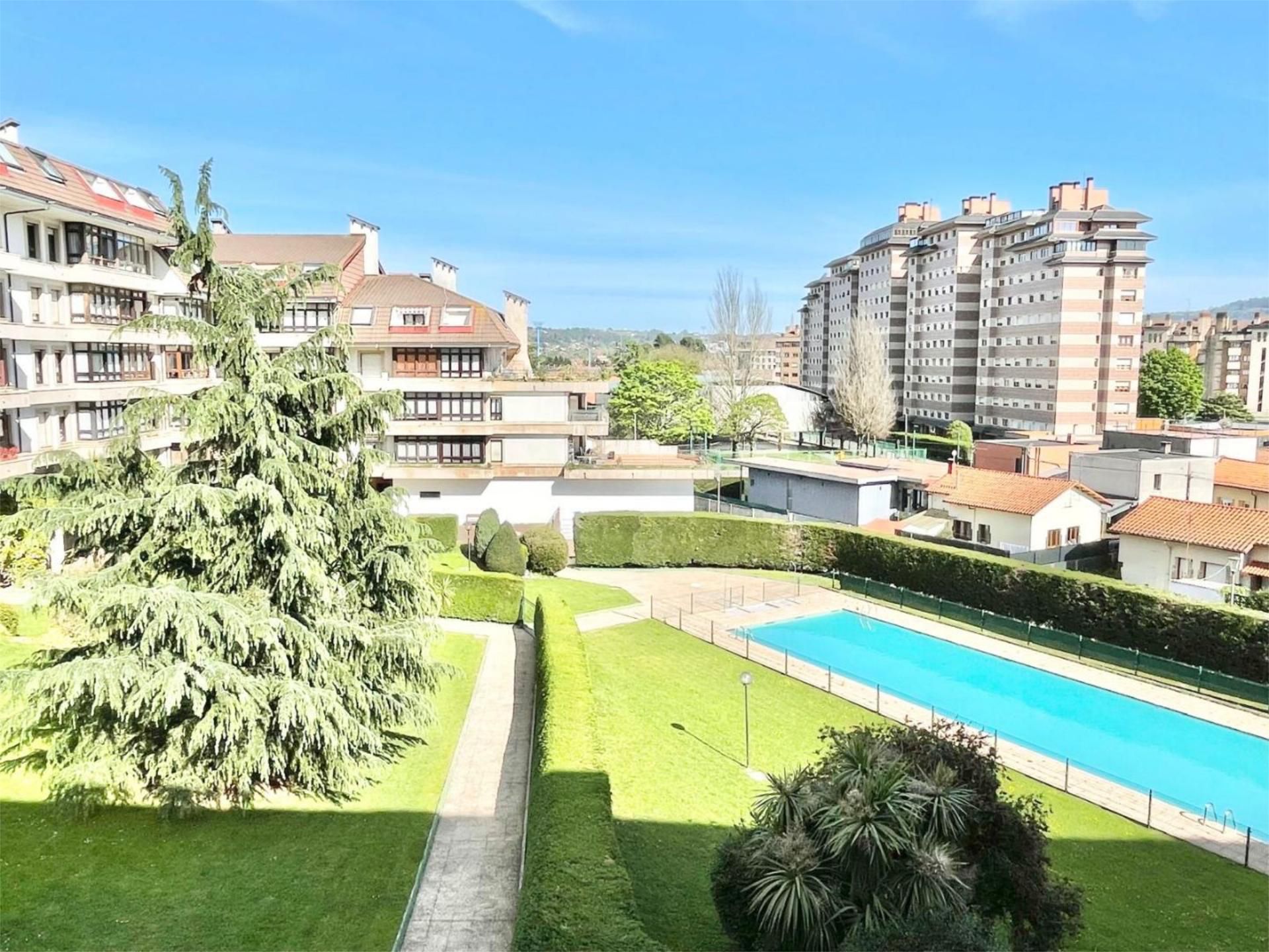 Exterior view of Flat to rent in Gijón   with Heating, Private garden and Parquet flooring