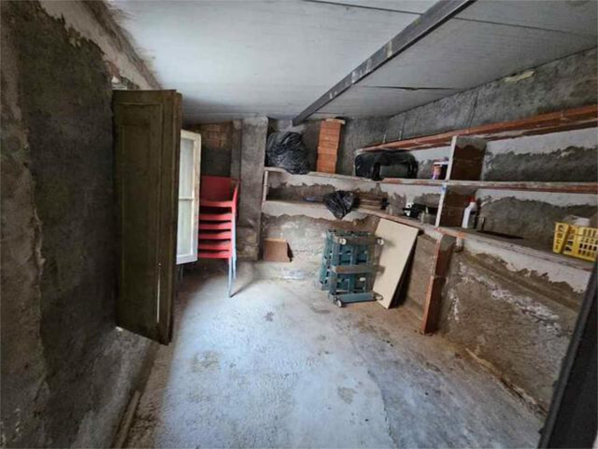 Local de alquiler en Rosselló con Aire acondicionado