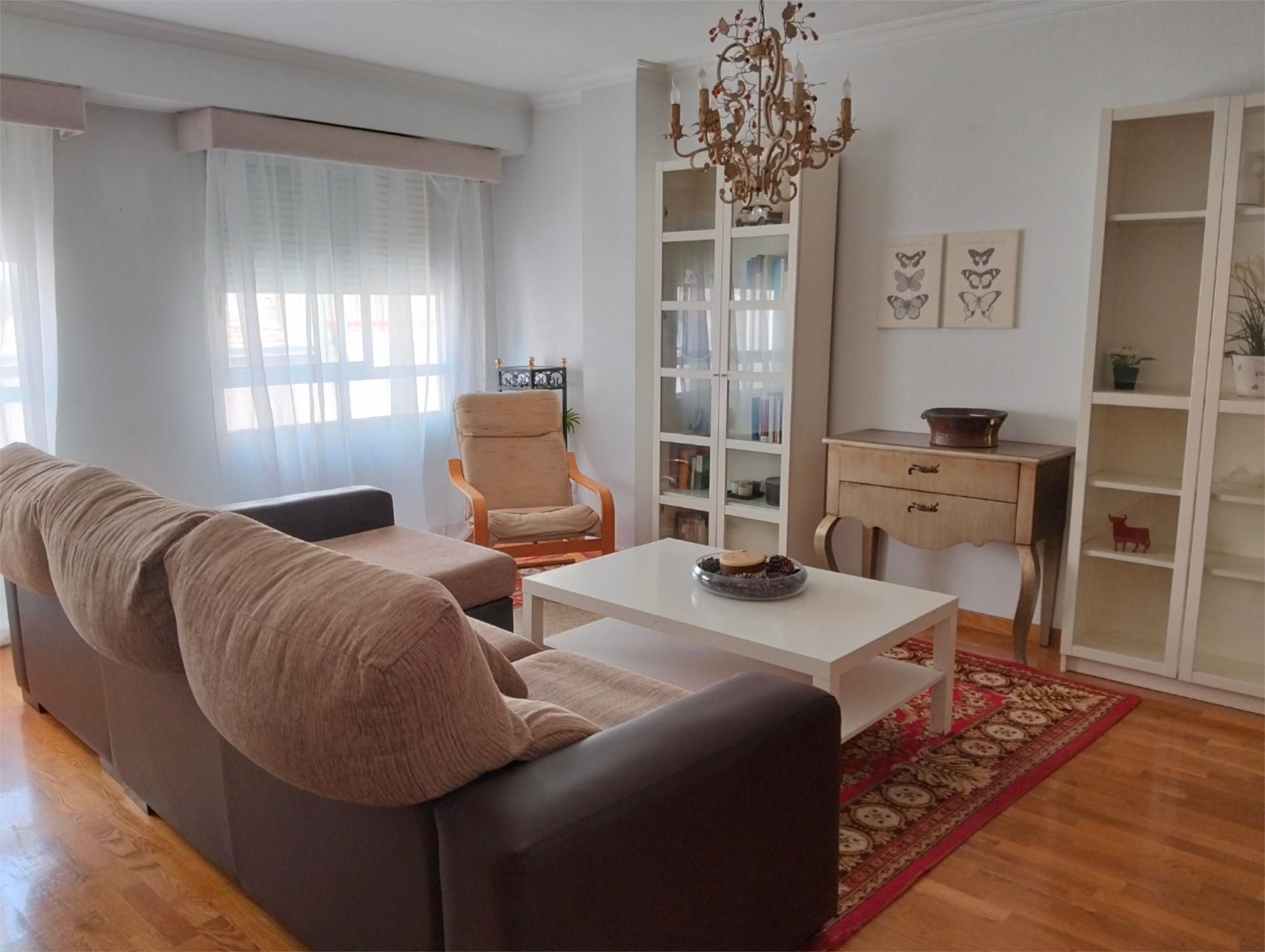 Sala d'estar de Pis en venda en Elche / Elx amb Aire condicionat, Calefacció i Parquet