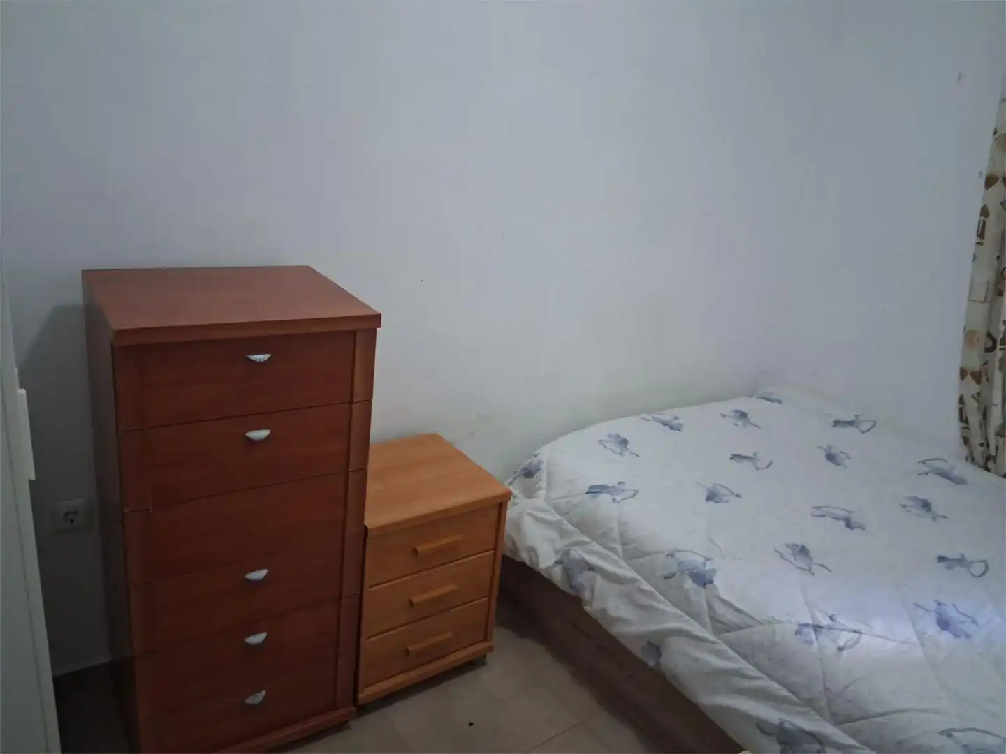 Room in Avenida Adolfo Díaz Ambrona, 3, La Estación Room in Avenida Adolfo Díaz Ambrona, 3, La Estación
