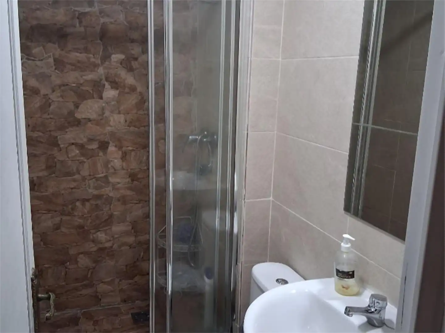 Room in Avenida Adolfo Díaz Ambrona, 3, La Estación Room in Avenida Adolfo Díaz Ambrona, 3, La Estación