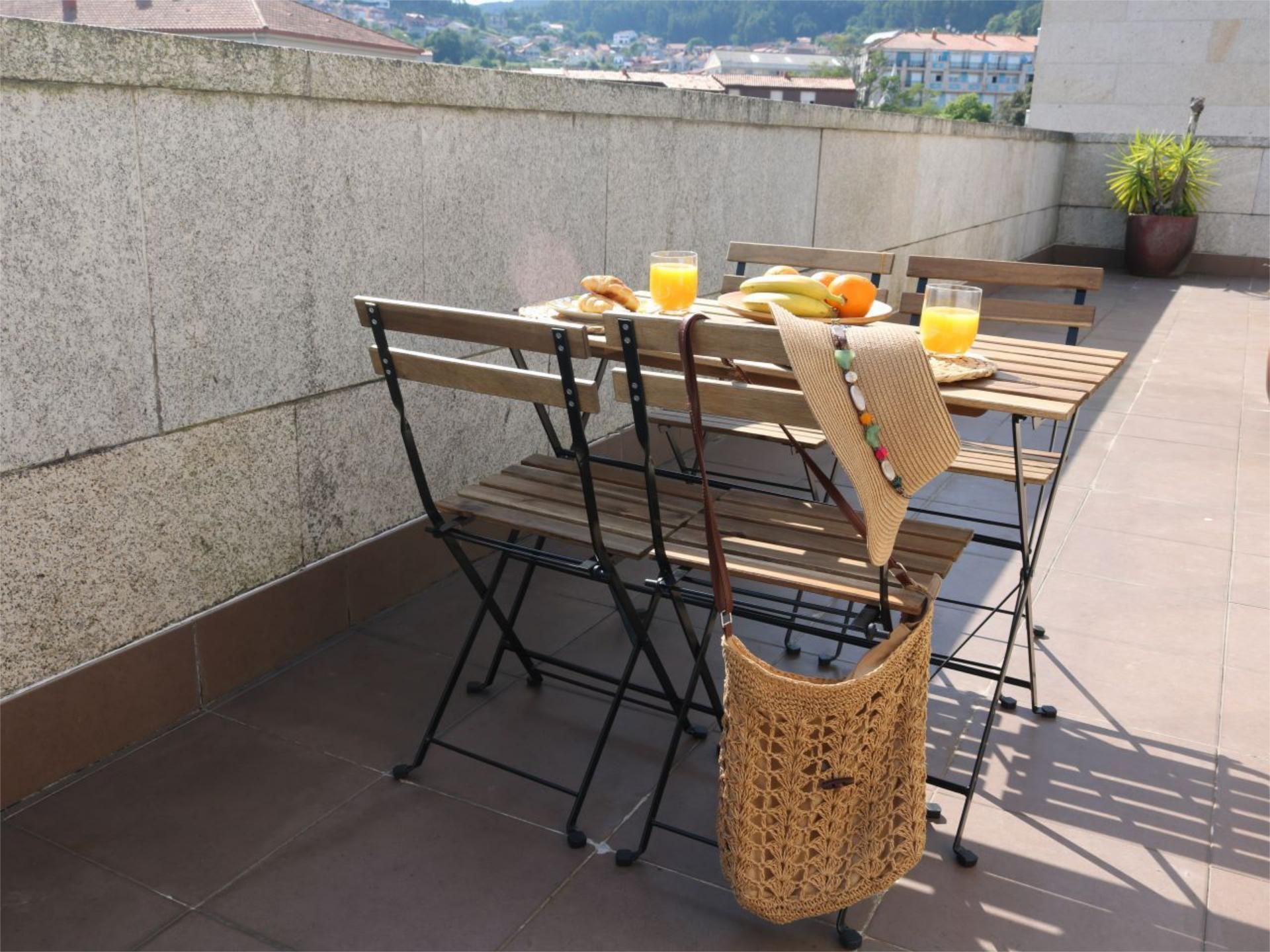 Terrace of Flat to rent in Cangas   with Heating, Parquet flooring and Terrace