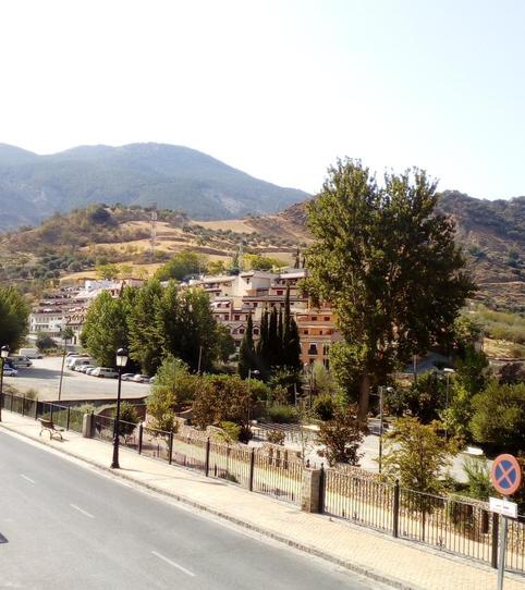 Foto 2 de Pis de lloguer a Calle Huenes, 18, Monachil pueblo, Granada