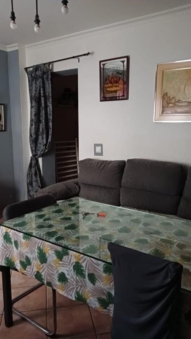 Sala d'estar de Casa adosada en venda en  Sevilla Capital amb Aire condicionat, Terrassa i Moblat